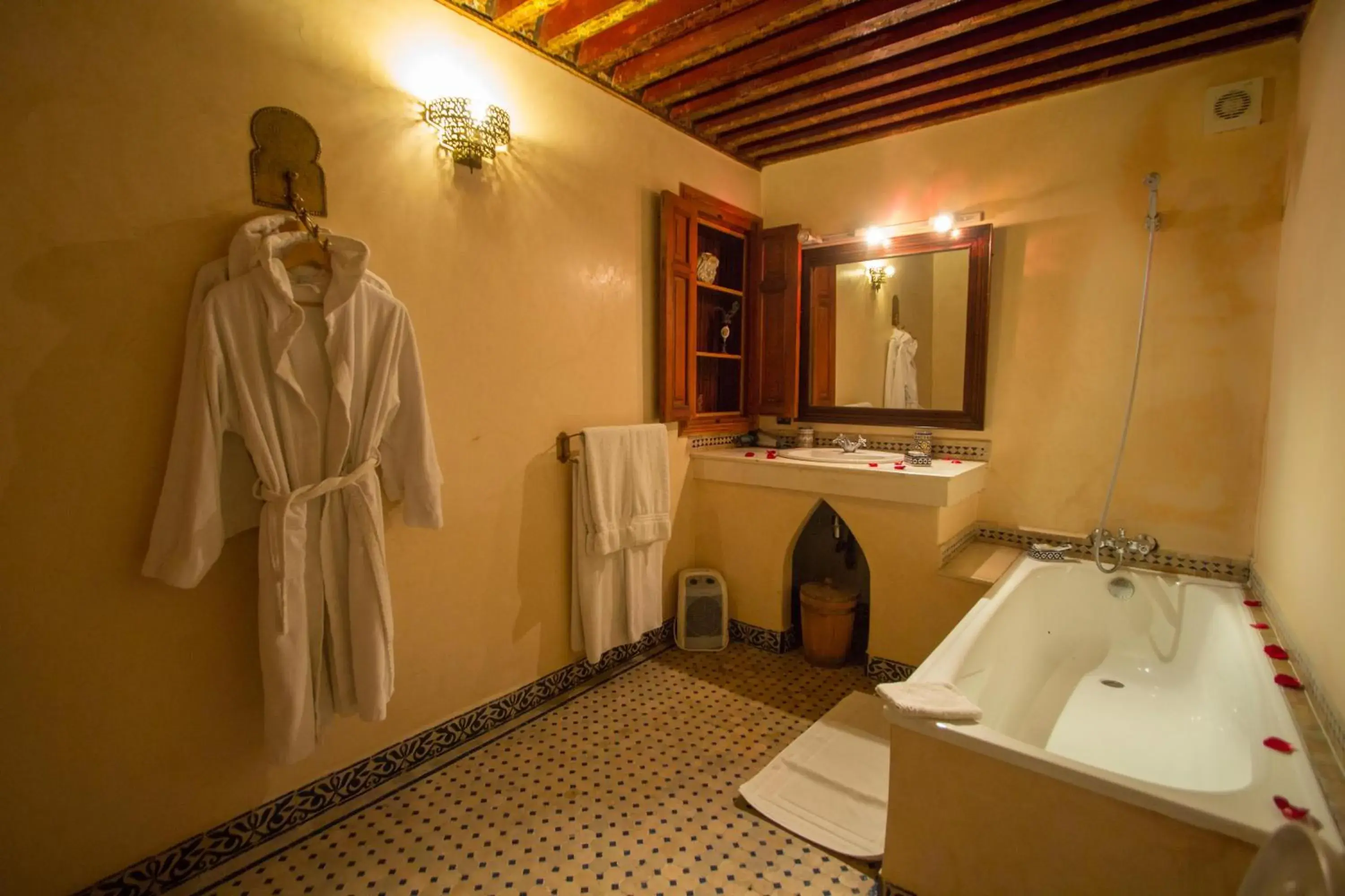 Shower, Bathroom in Dar Al Andalous