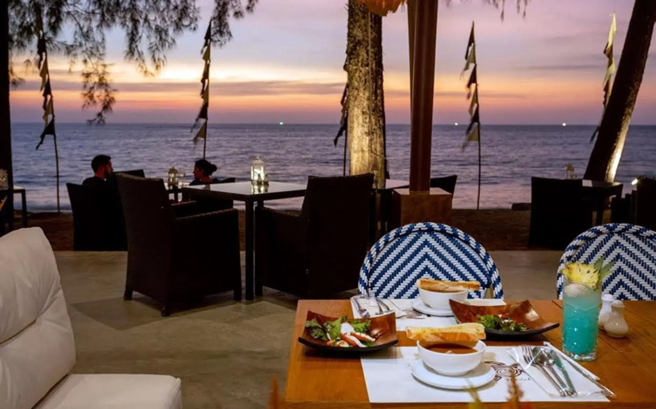 Restaurant/Places to Eat in Khaolak Emerald Surf Beach Resort and Spa - SHA Extra Plus