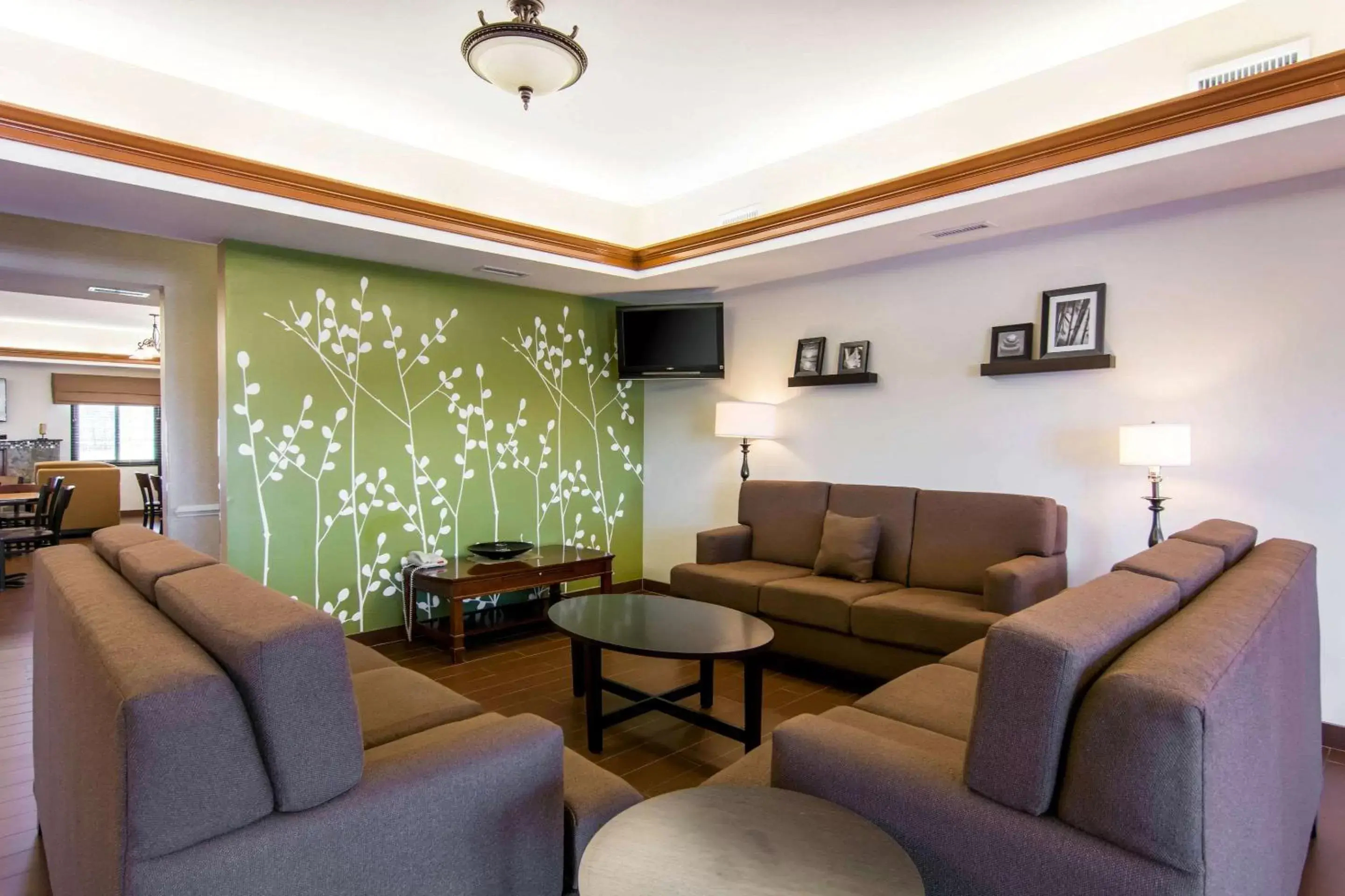 Lobby or reception, Seating Area in Sleep Inn & Suites near Fort Gregg-Adams