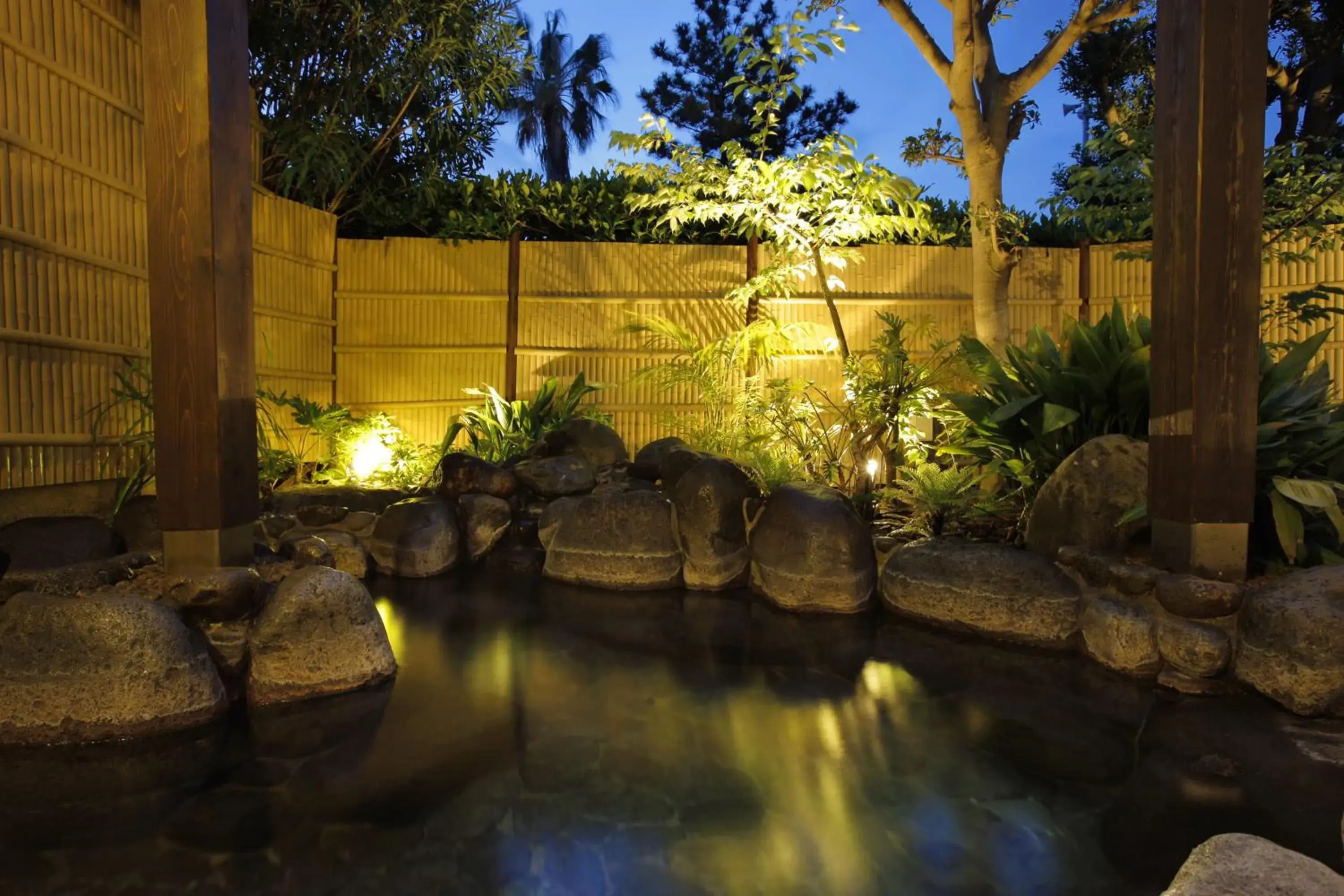 Hot Spring Bath in Izu-Imaihama Tokyu Hotel