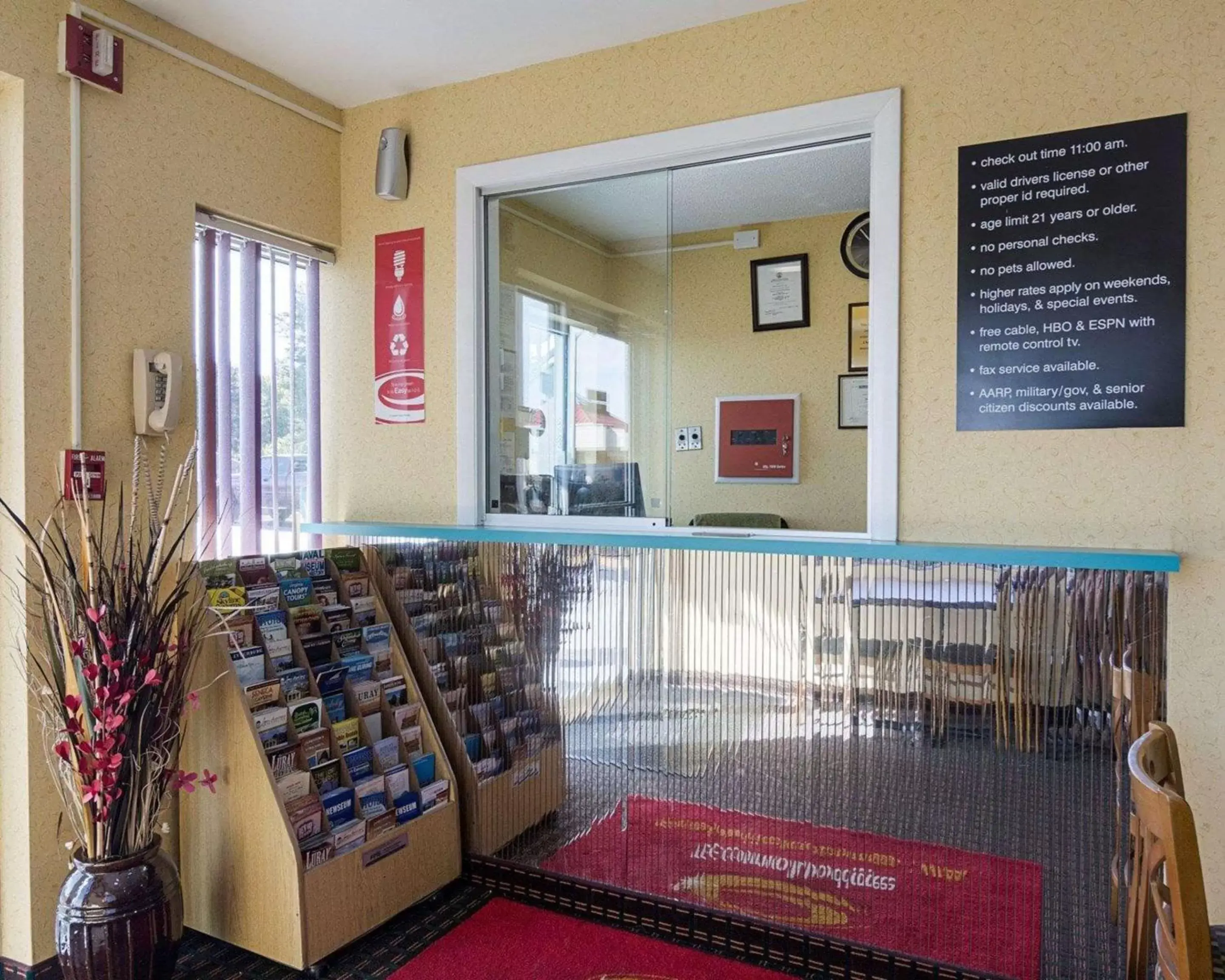 Lobby or reception, Lobby/Reception in Econo Lodge Fredericksburg near I-95