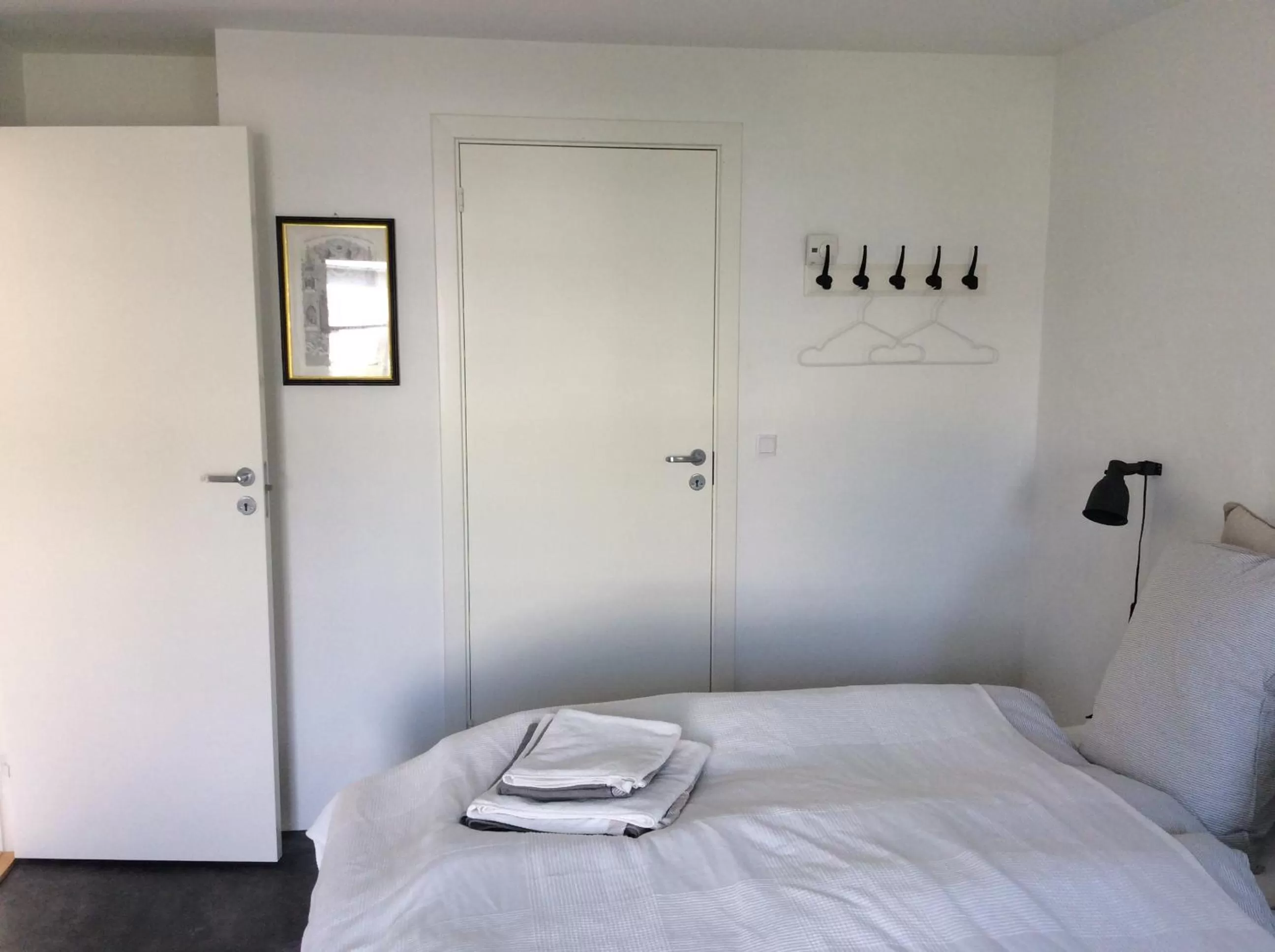 Bedroom, Bed in Marielyst B&B - Apartments