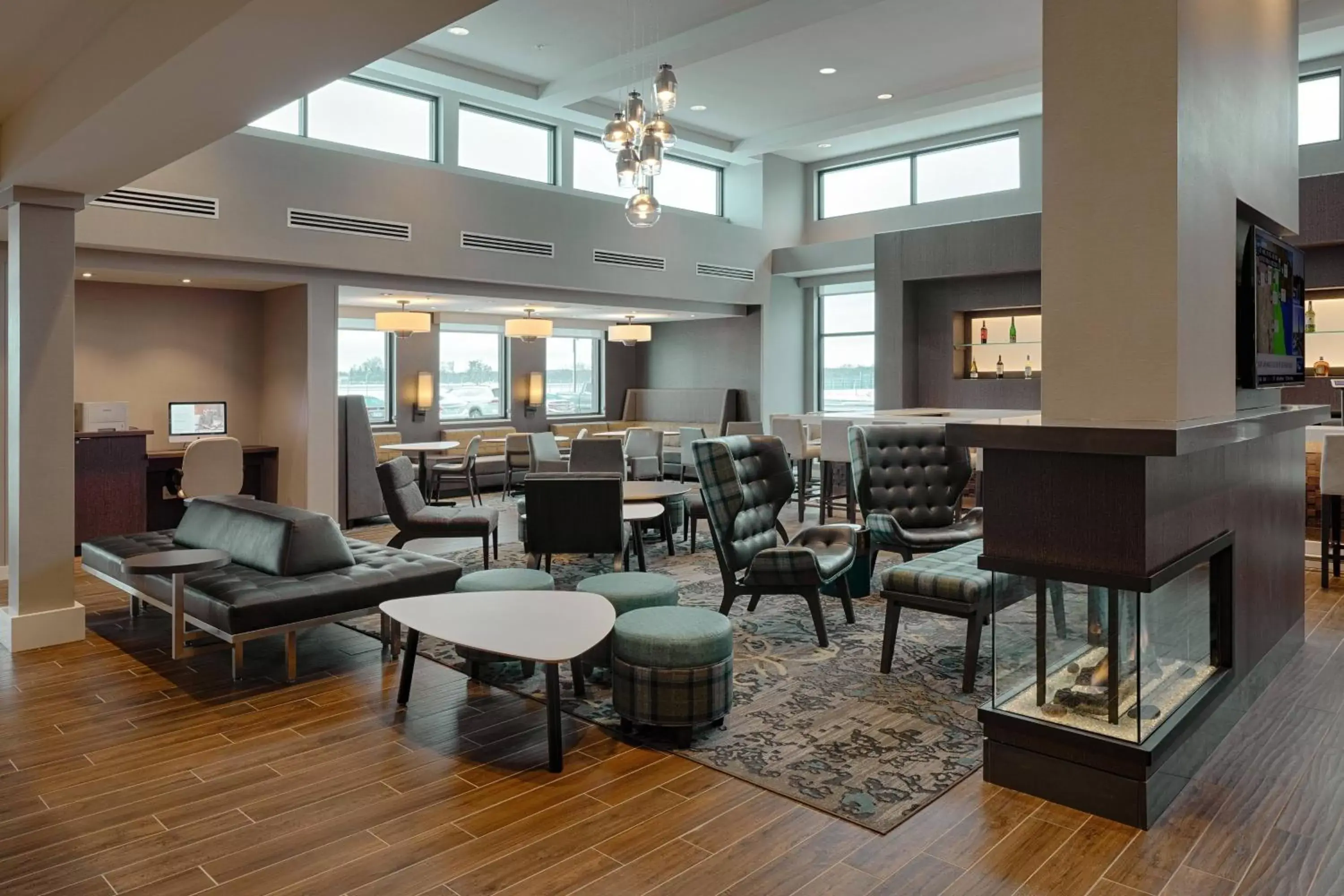 Lobby or reception, Lounge/Bar in Residence Inn by Marriott Columbus Airport