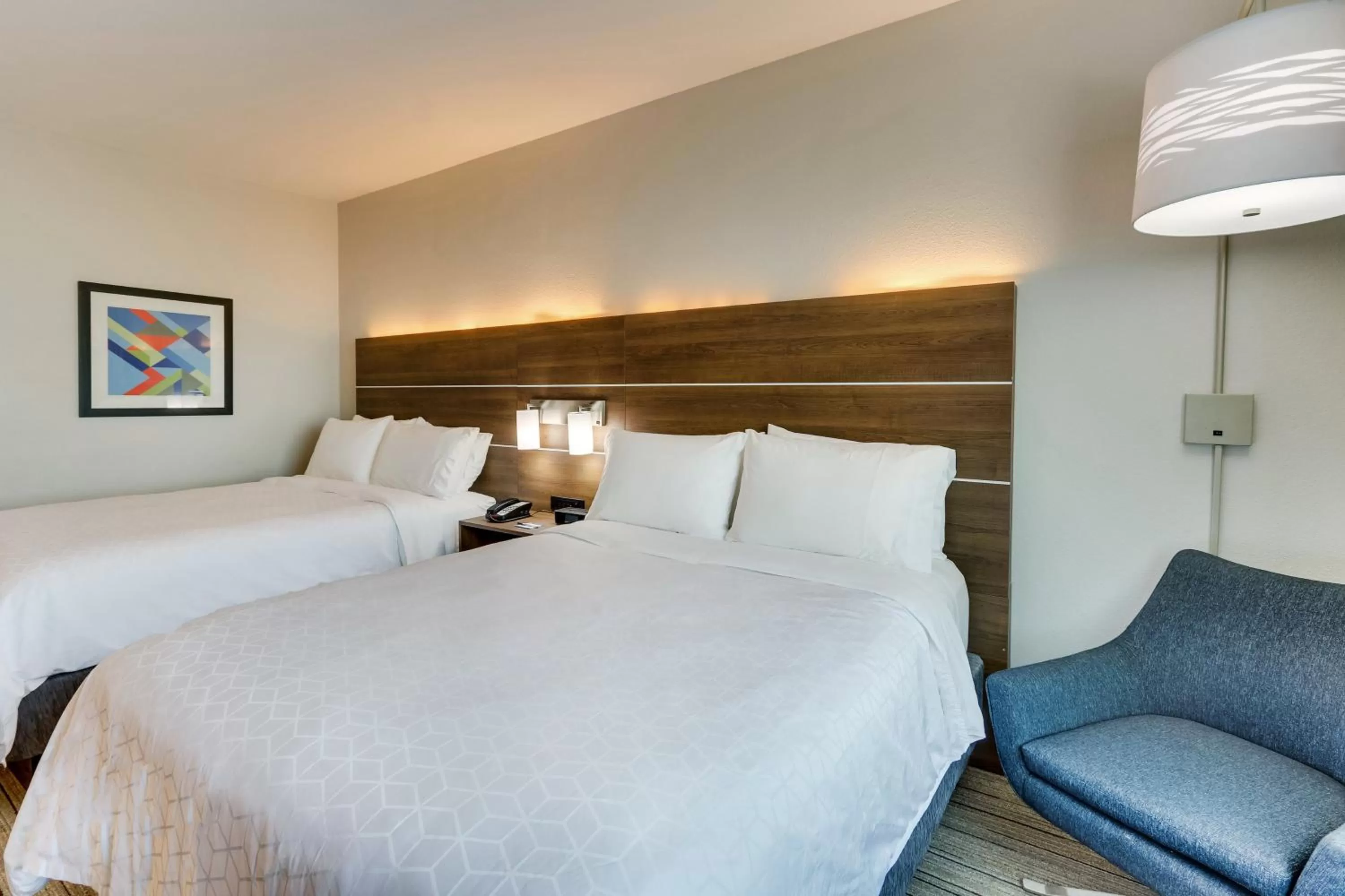 Photo of the whole room, Bed in Holiday Inn Express & Suites Waxahachie by IHG