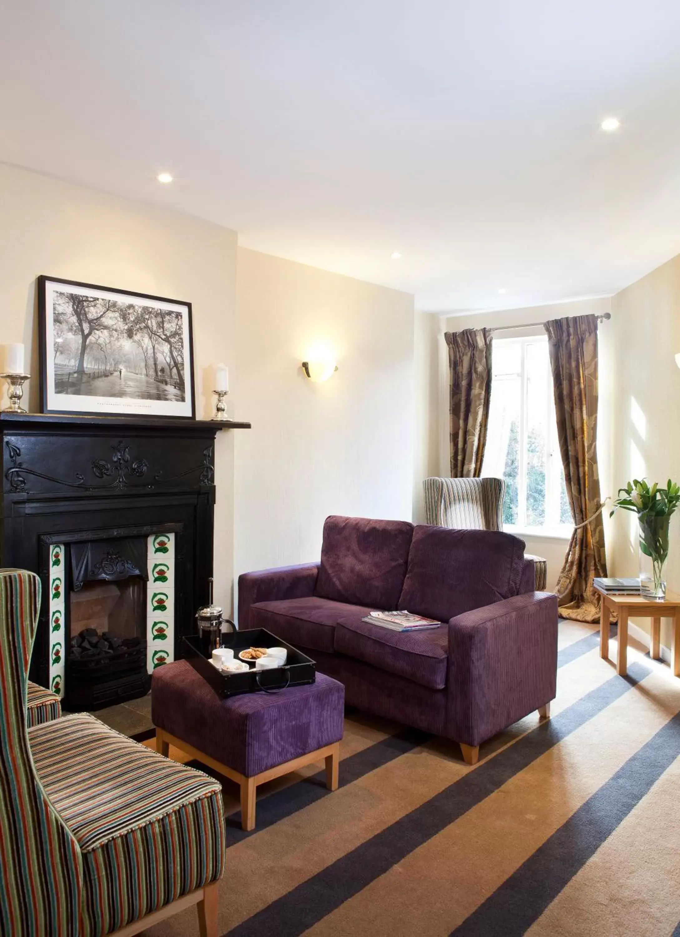 Lobby or reception, Seating Area in Tara Lodge