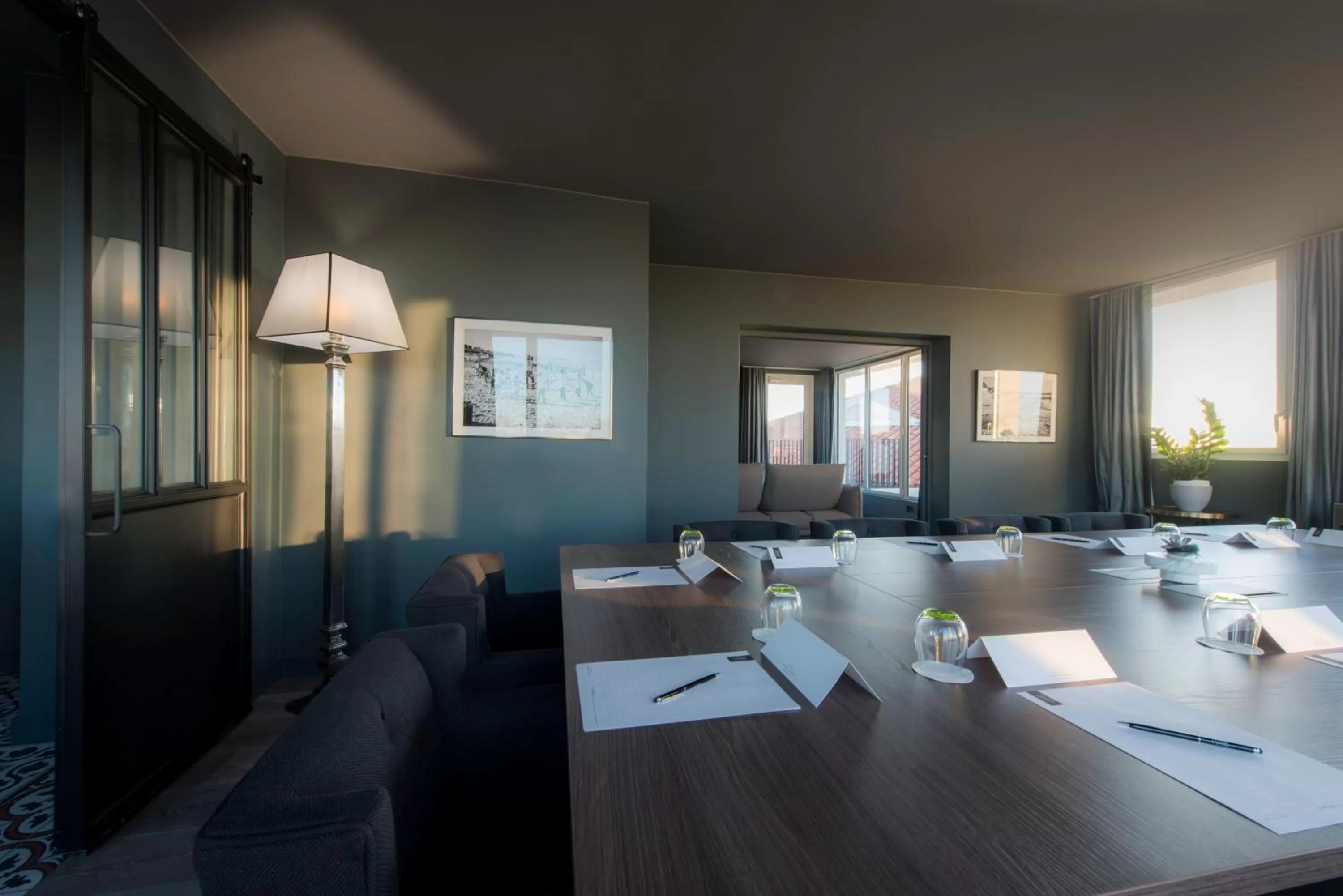 Living room in La Grande Terrasse Hotel & Spa La Rochelle - MGallery Collection