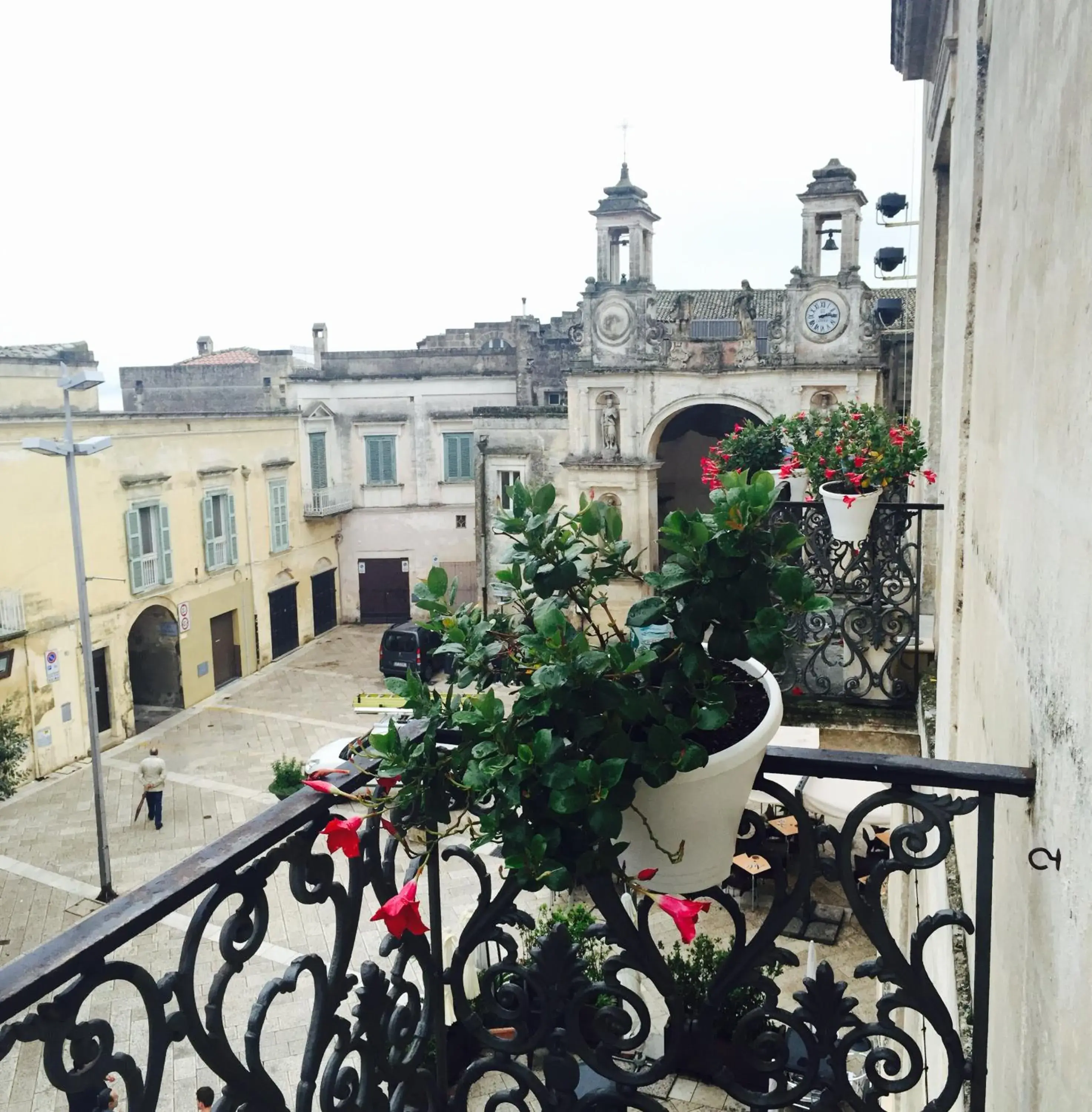 Neighbourhood, Balcony/Terrace in Albergo Del Sedile