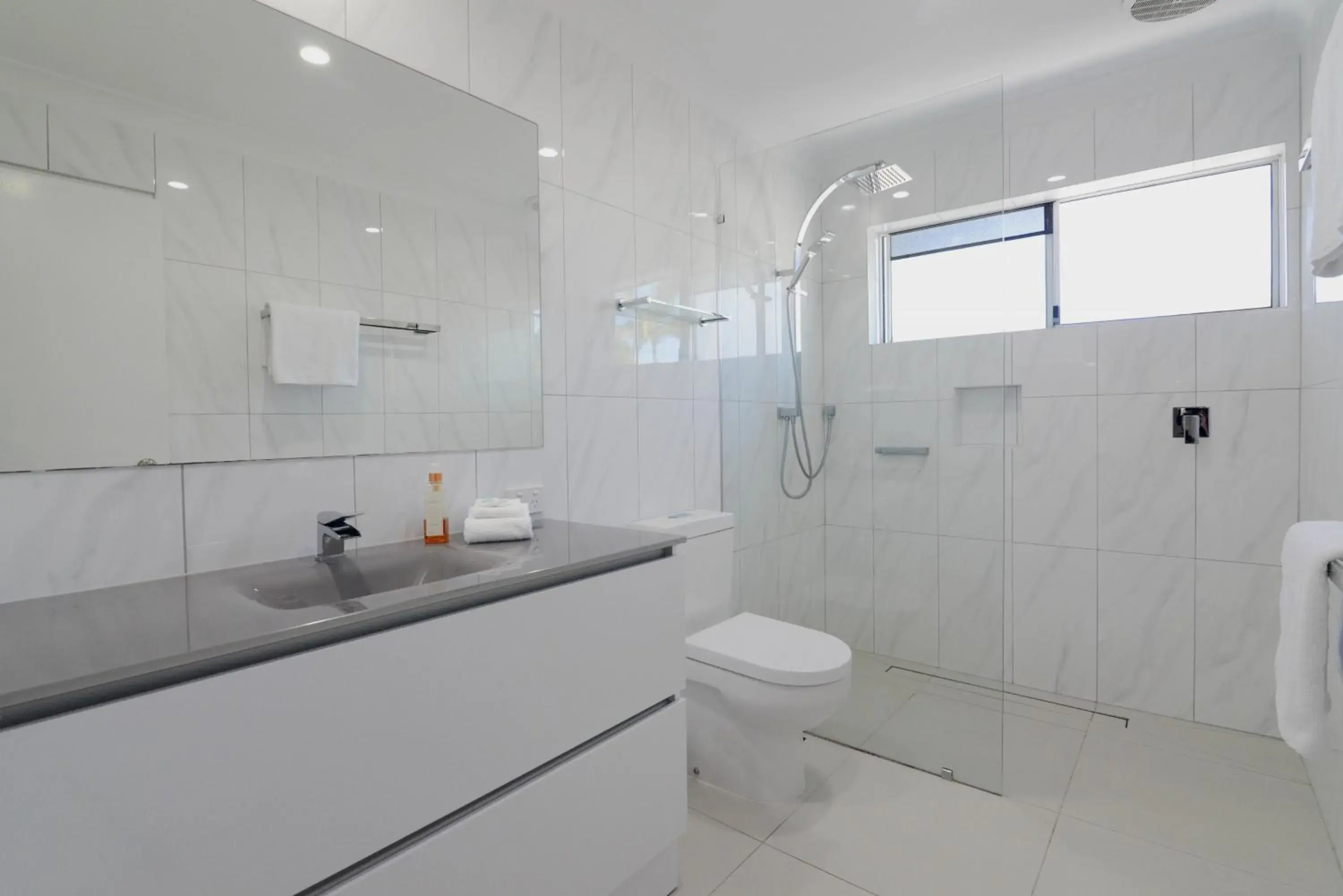 Bathroom in Noosa Entrance Waterfront Resort