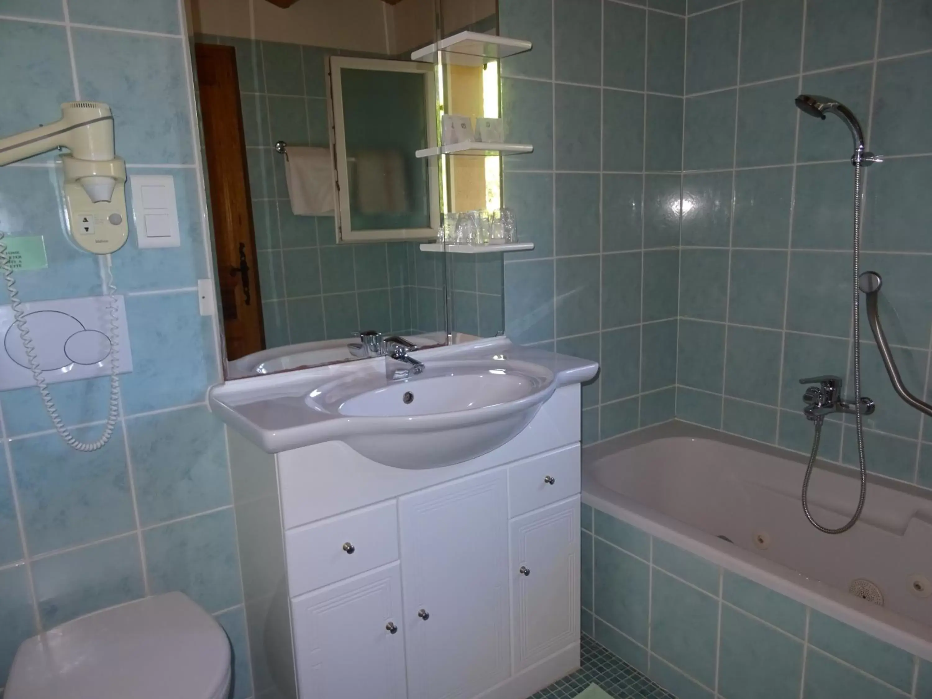 Bathroom in Les Chambres d'Hotes au Bois Fleuri