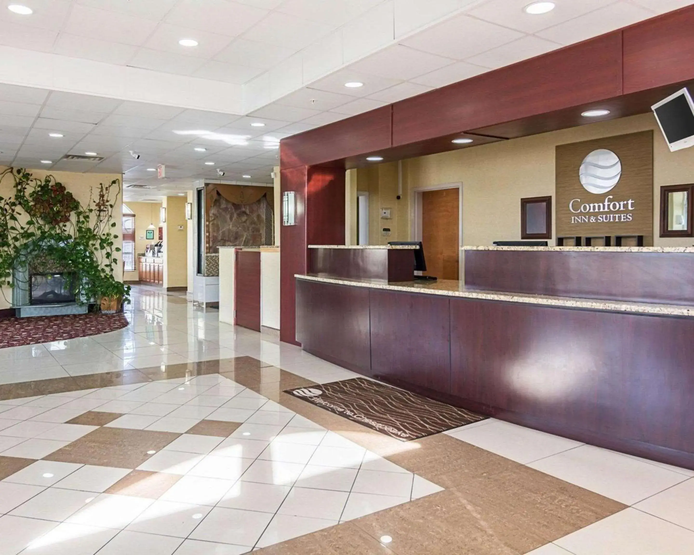 Lobby or reception, Lobby/Reception in Comfort Inn & Suites Chesapeake - Portsmouth