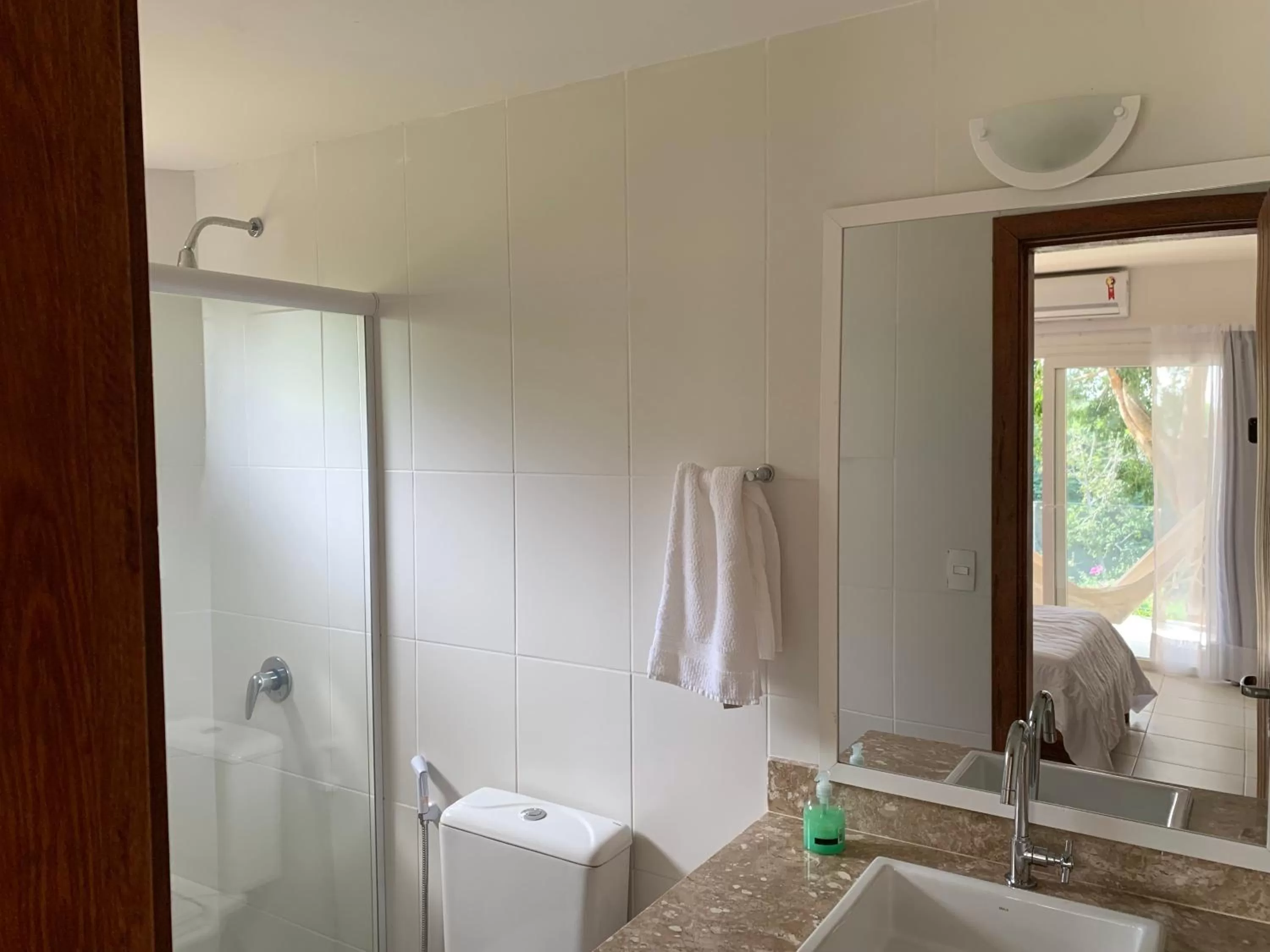 Praia da Ferradurinha Guest House