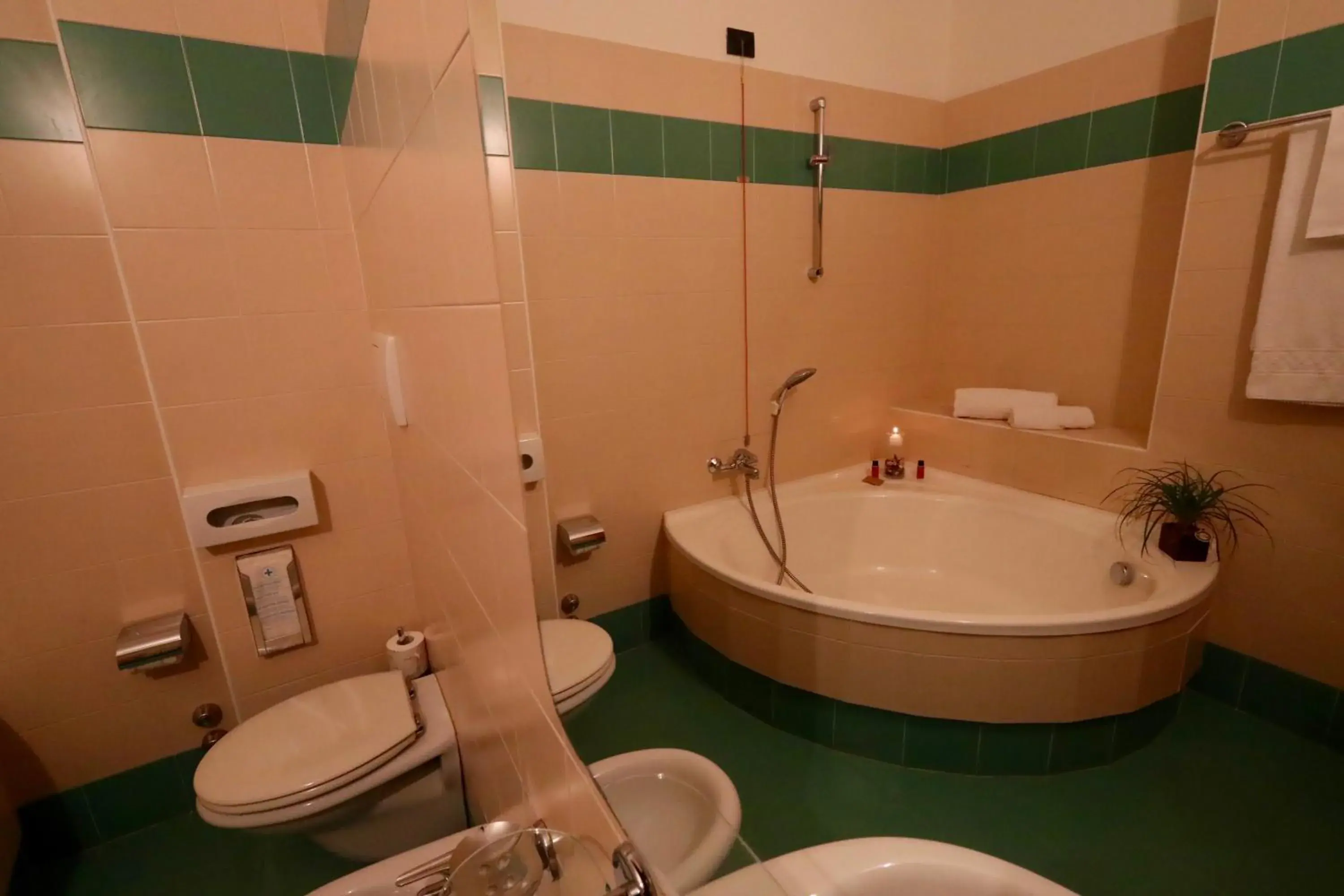 Toilet, Bathroom in Classic Hotel Tulipano