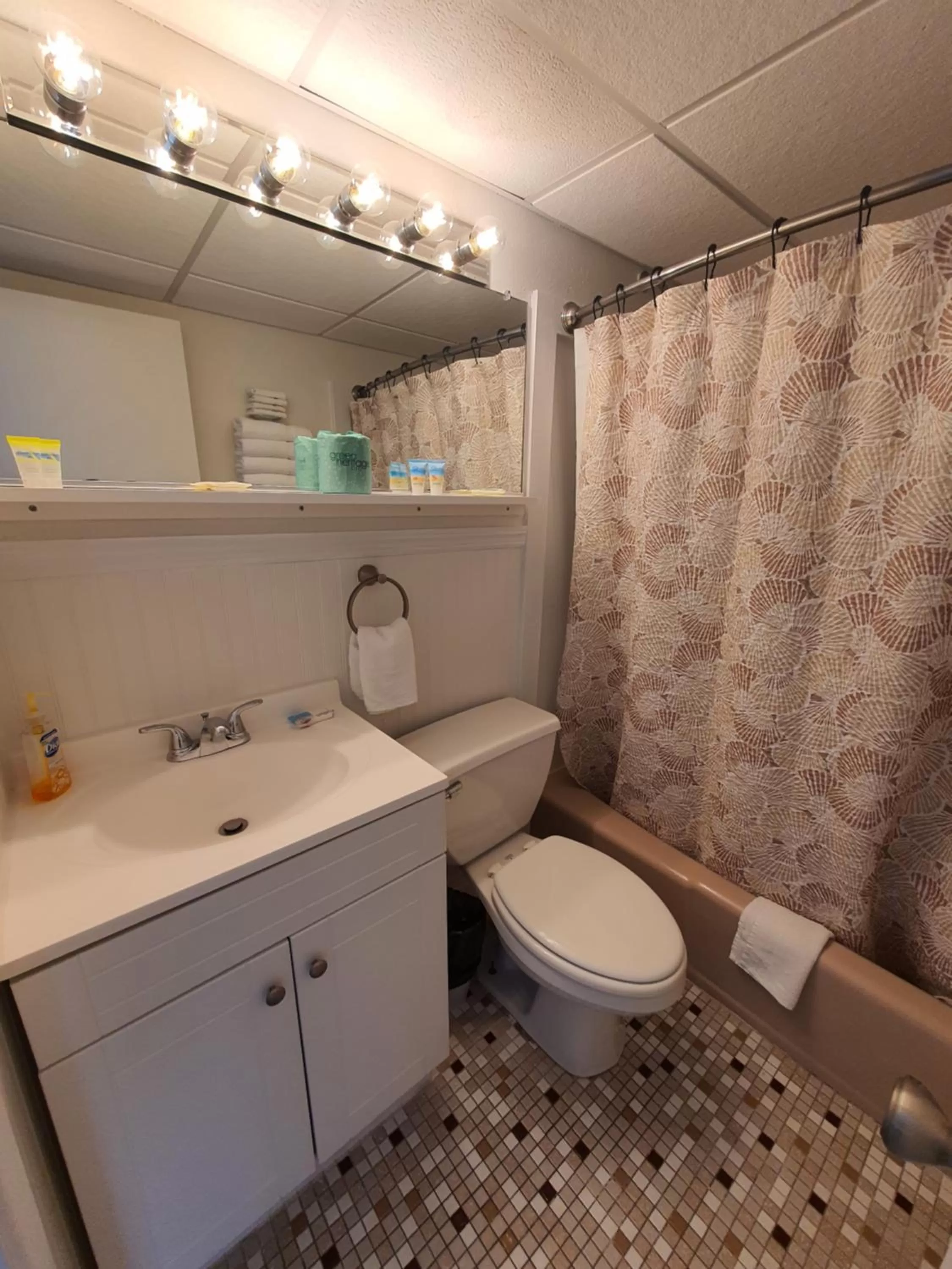 Bathroom in Cara Mara Resort