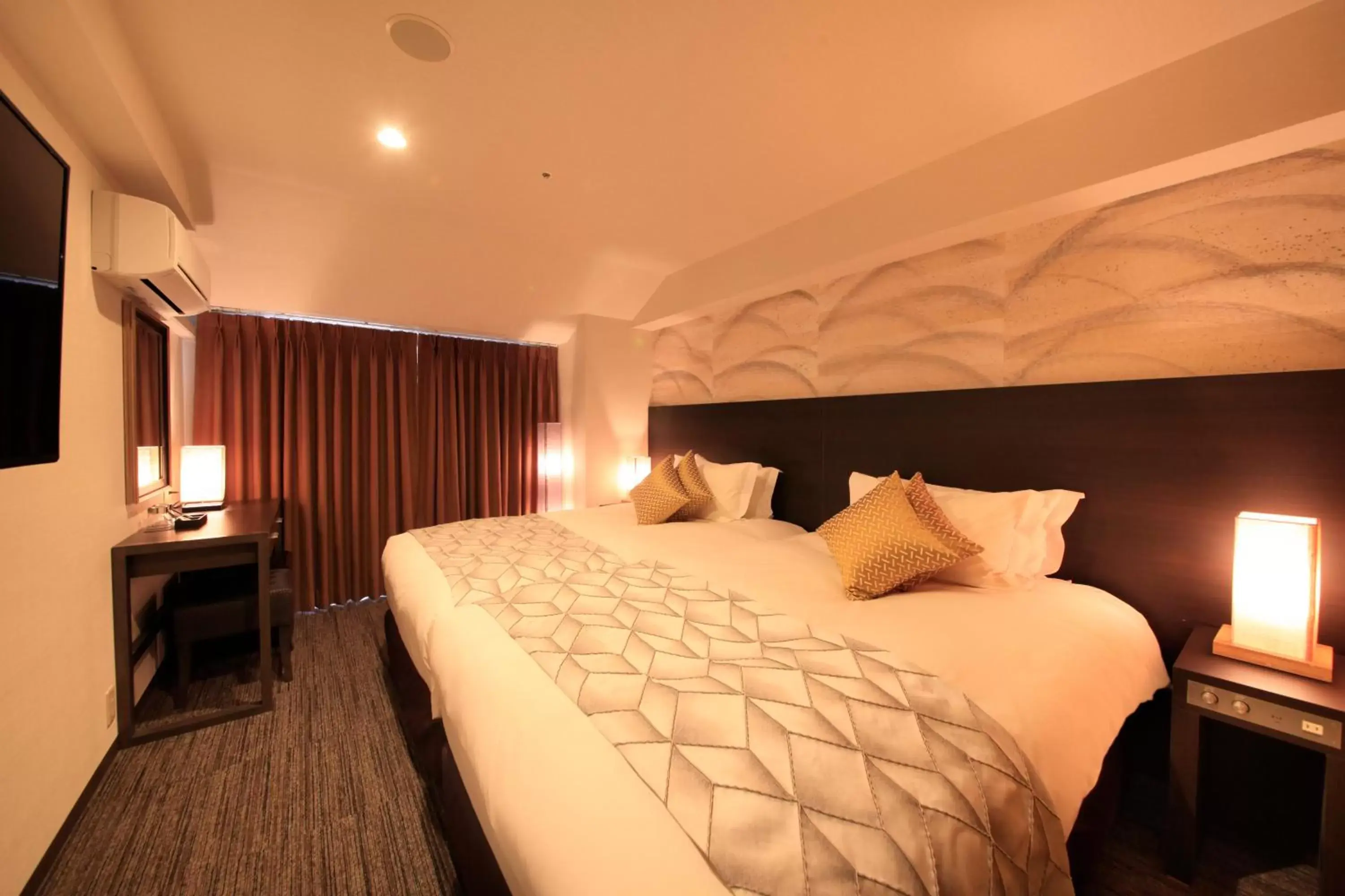 Photo of the whole room, Bed in Centurion Hotel & Spa Kurashiki Station