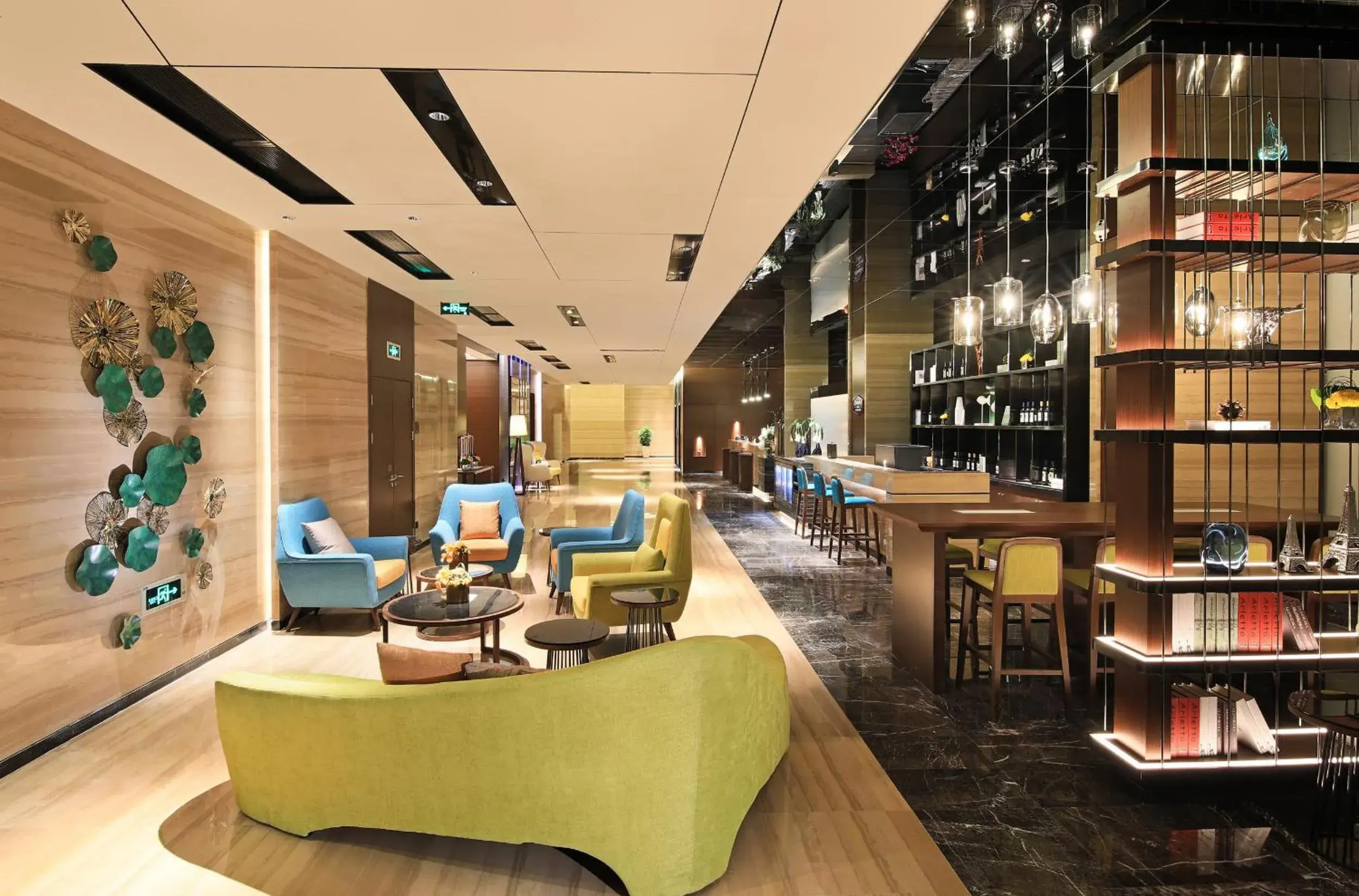 Lounge or bar in Hampton By Hilton Foshan Sanshui