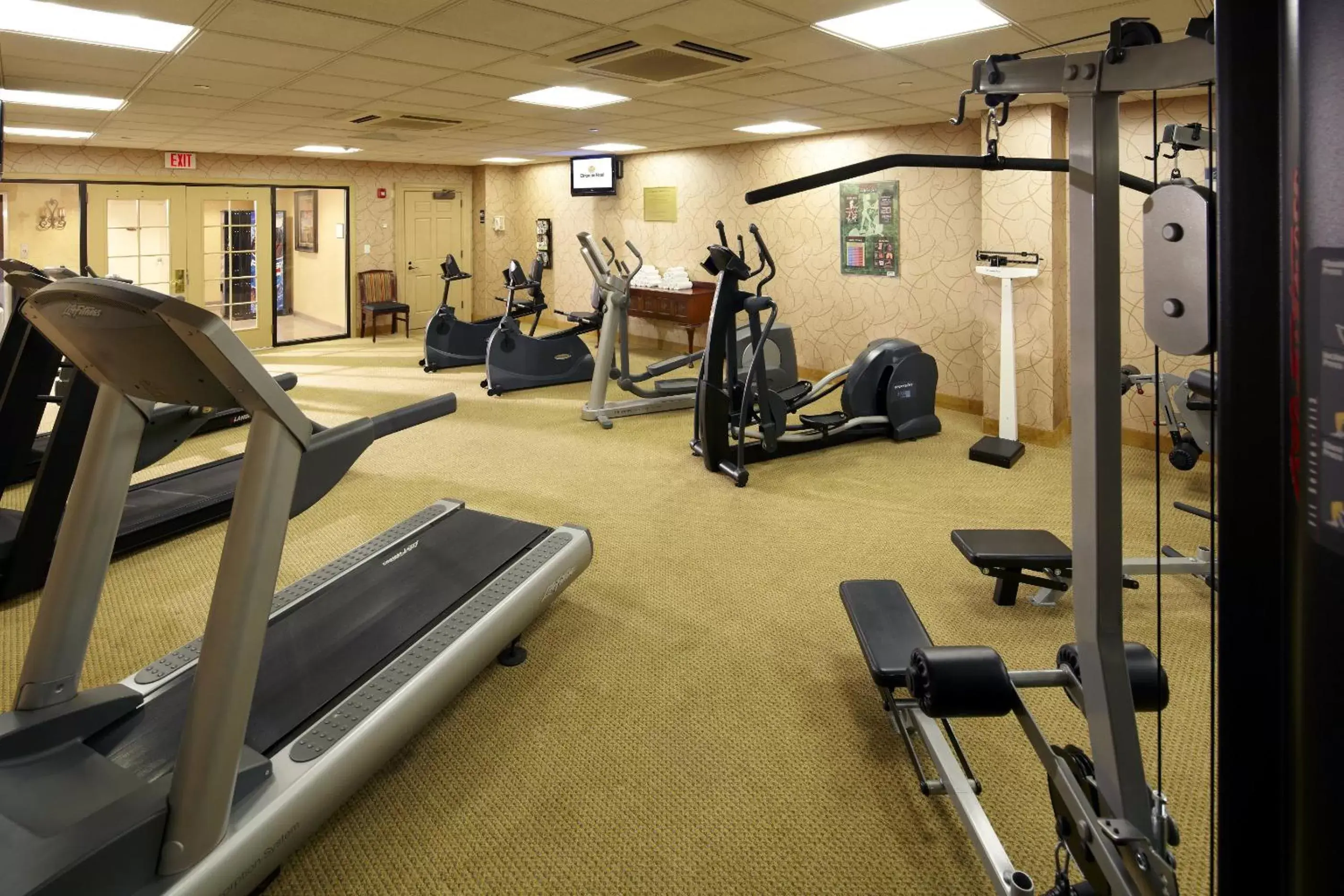 Fitness centre/facilities, Fitness Center/Facilities in Clinton Inn Hotel Tenafly