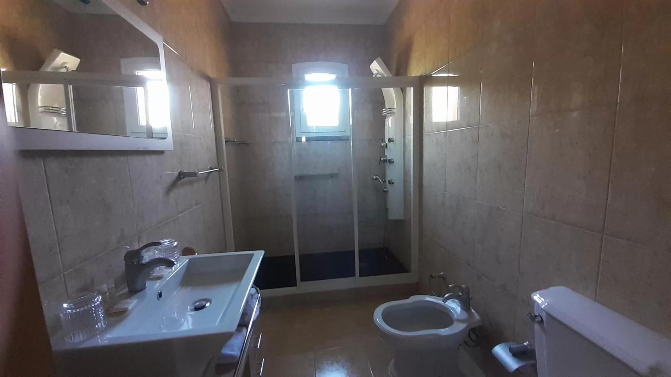 Shower, Bathroom in A Flor da Rosa