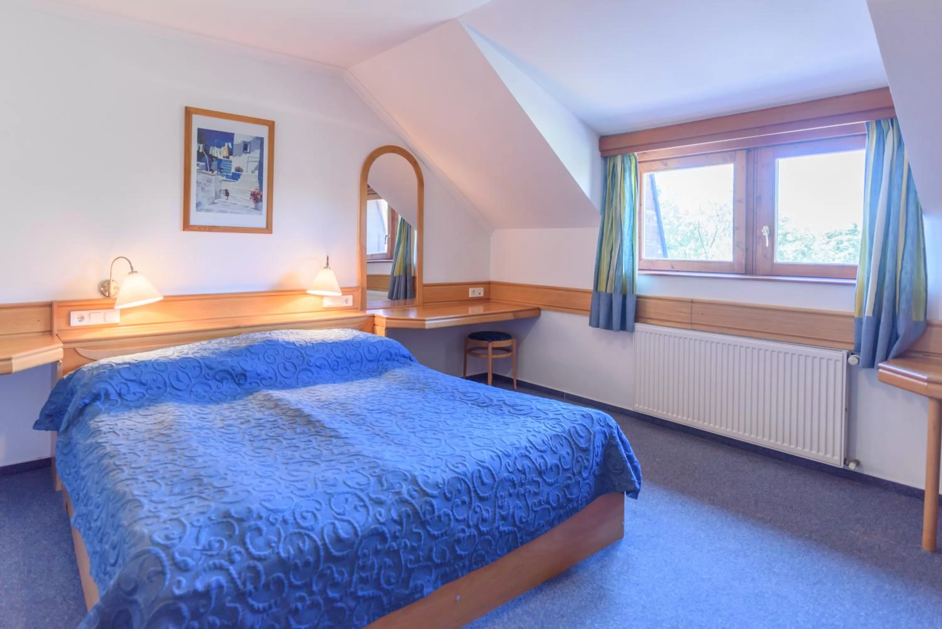 Photo of the whole room, Bed in Club Dobogómajor superior