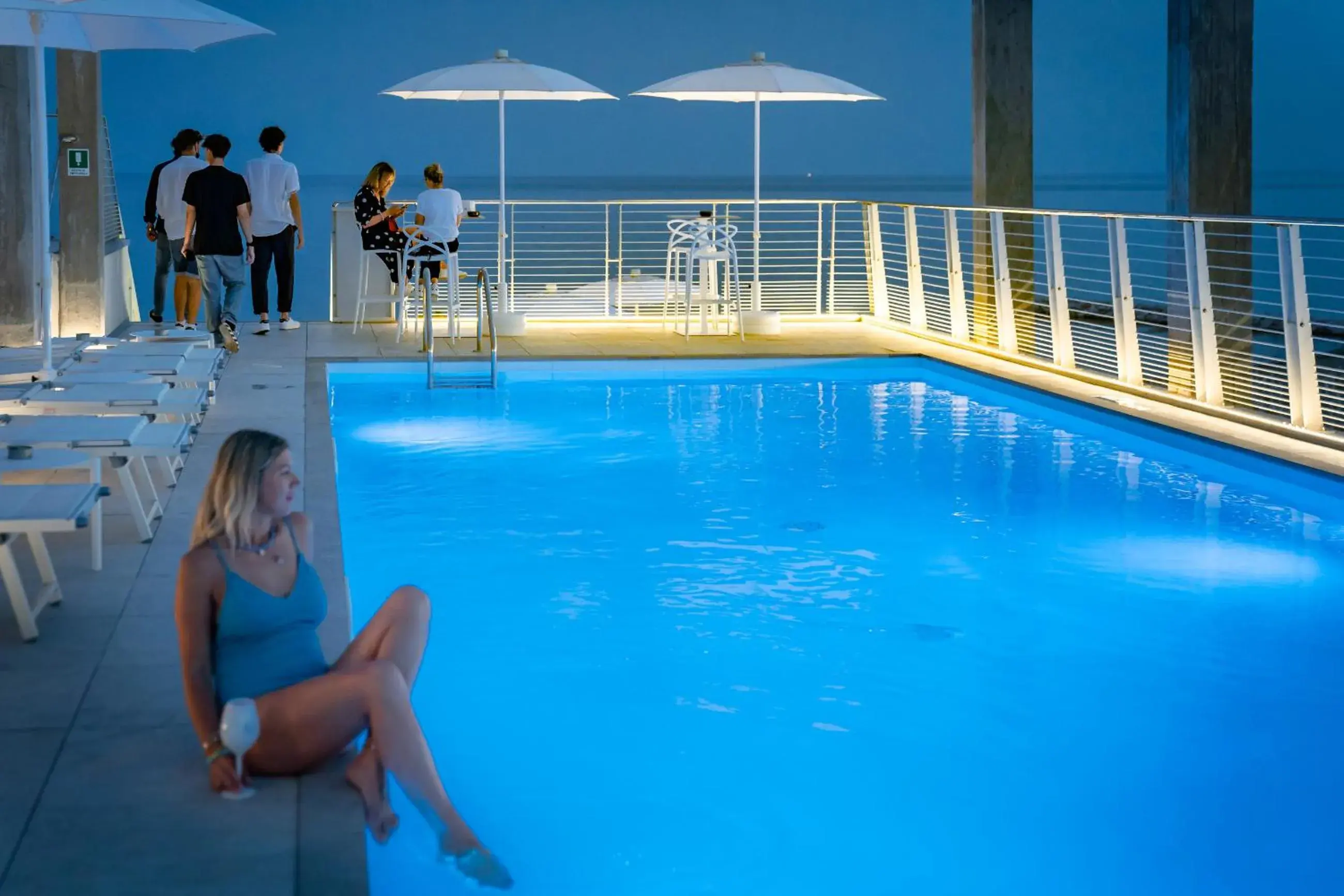 Balcony/Terrace, Swimming Pool in Hotel Marco Polo