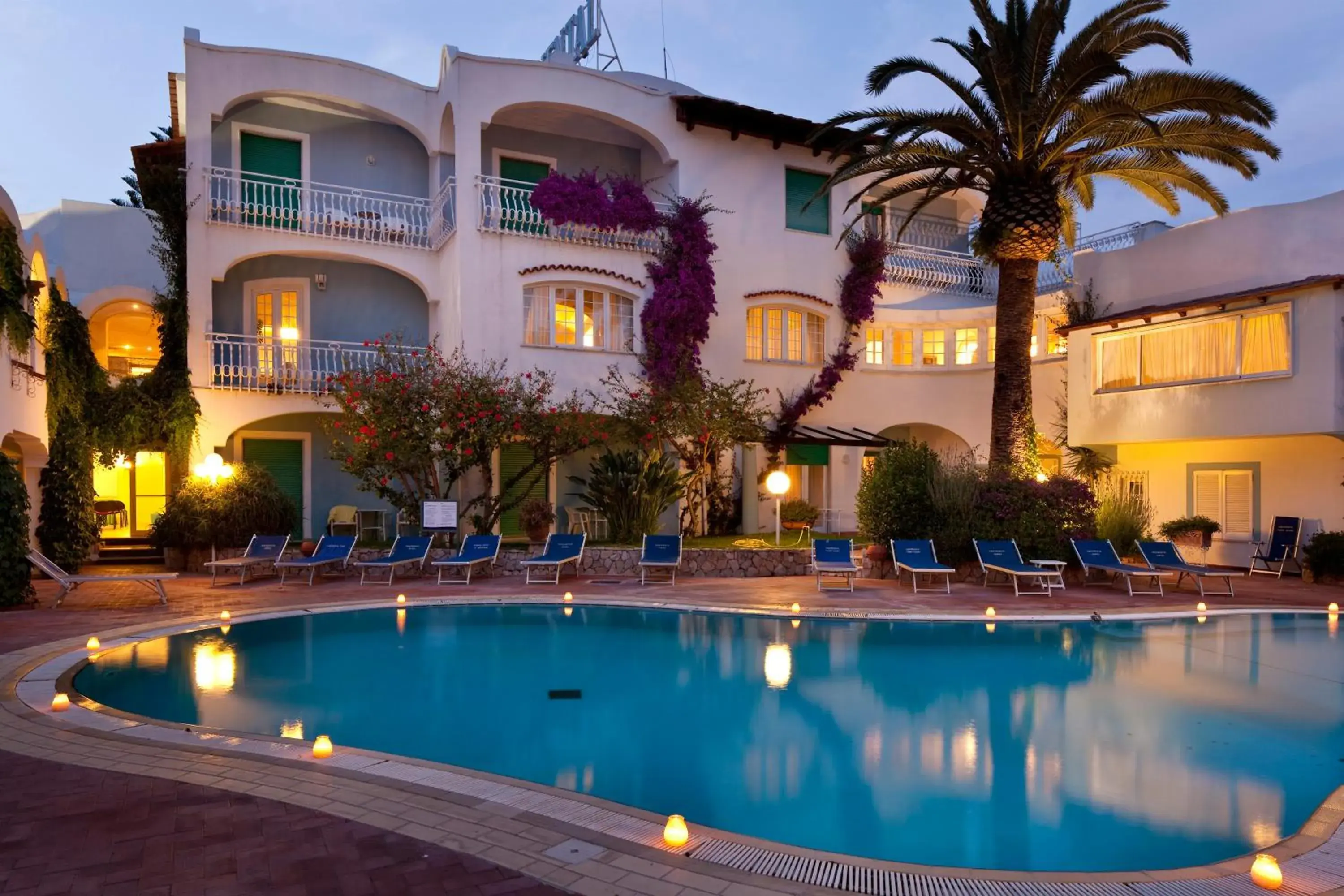 Facade/entrance, Property Building in Hotel Continental Ischia