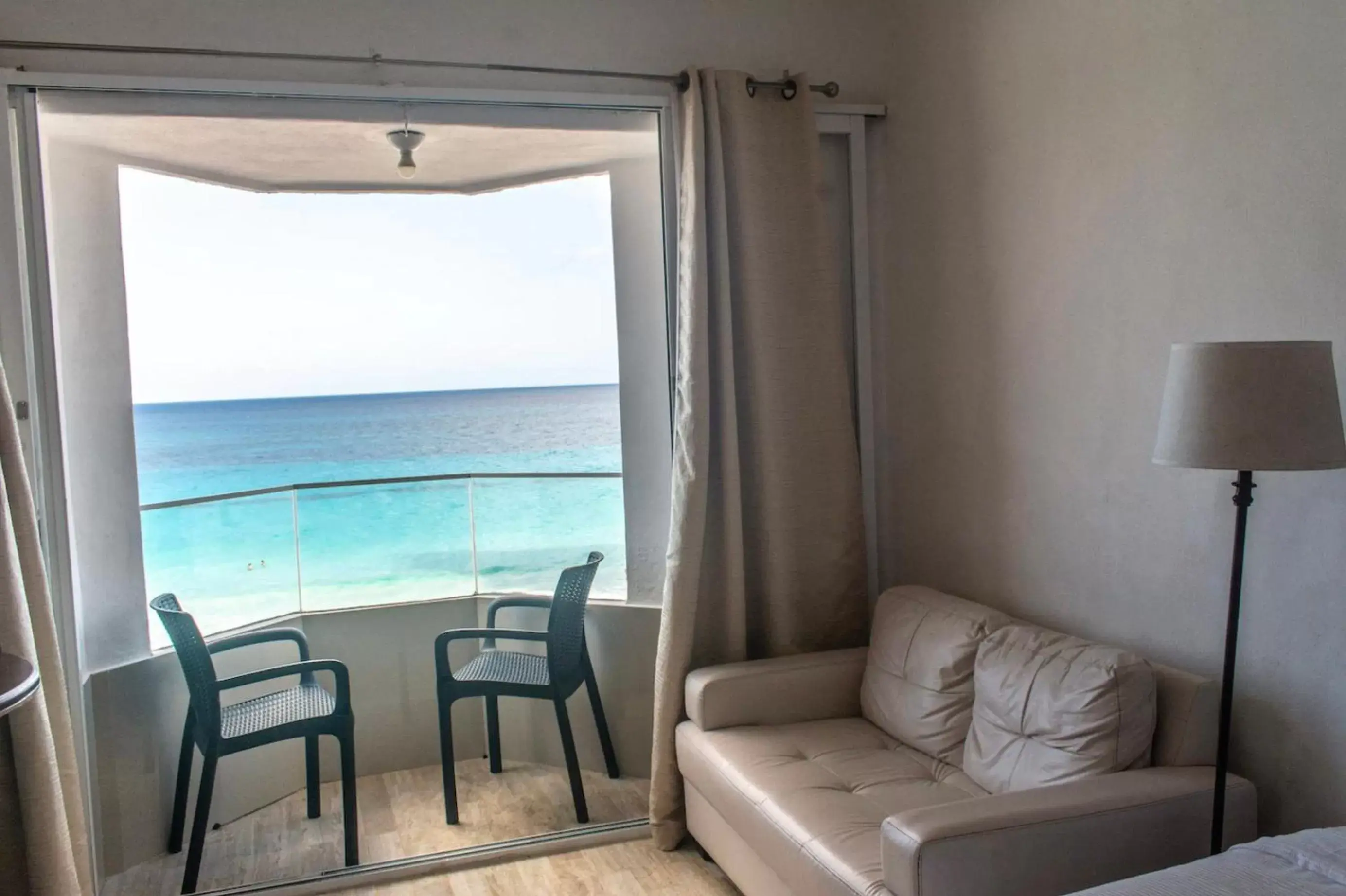 Seating Area in Cancun Beach&Sunrise