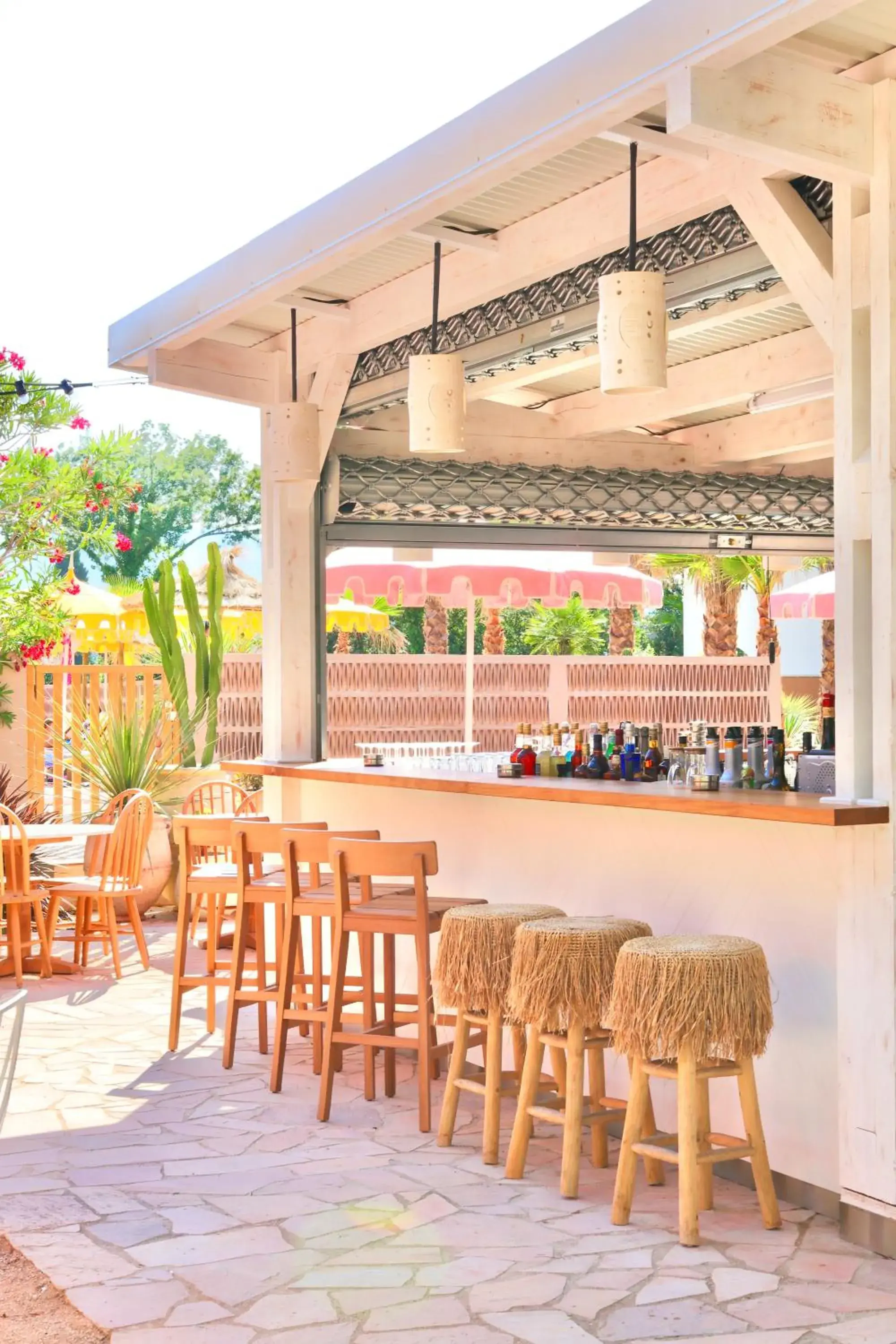 Restaurant/places to eat in Hotel Casarose - Cannes Mandelieu Restaurant/places to eat in Hotel Casarose - Cannes Mandelieu