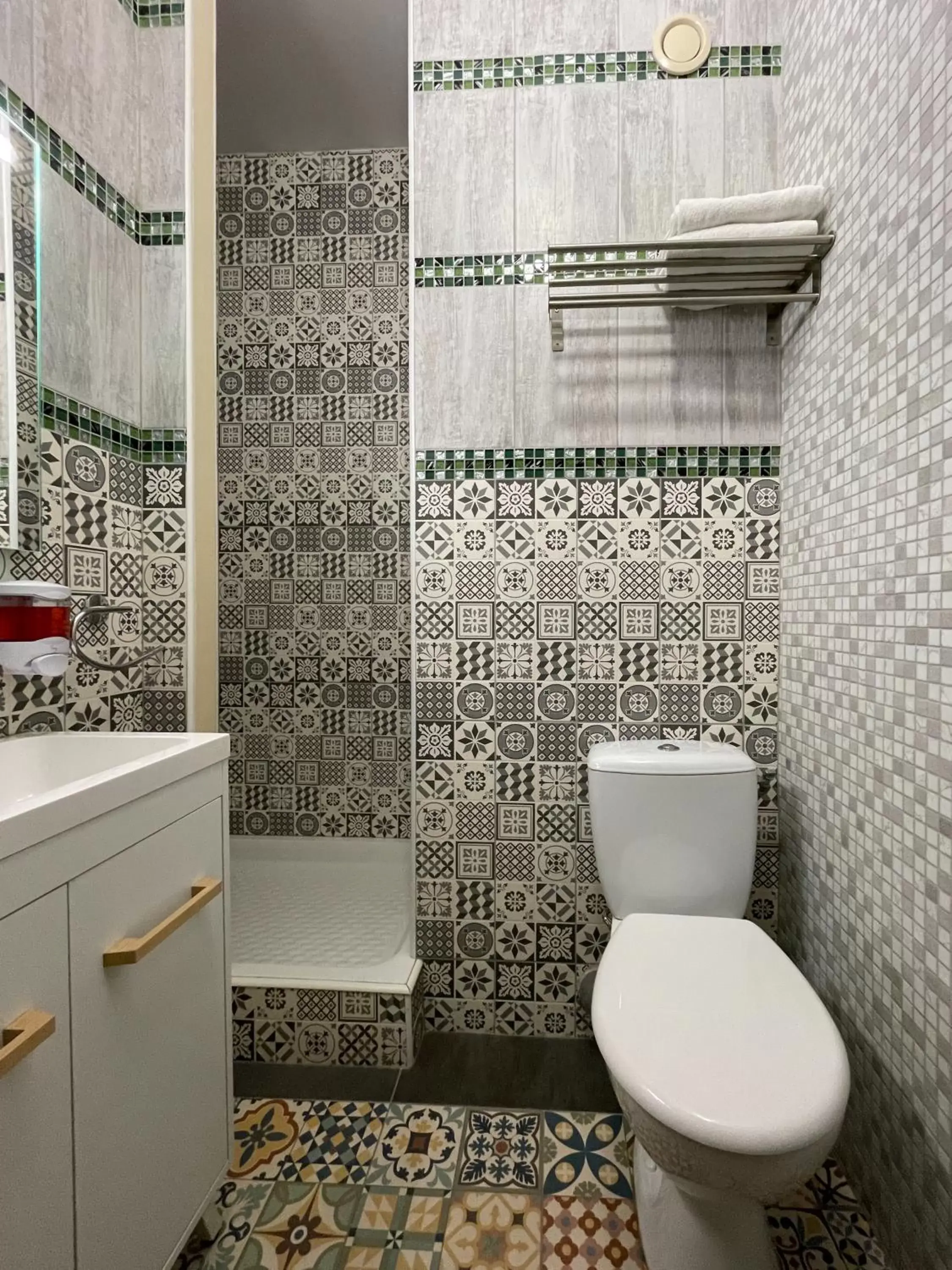 Bathroom in Hôtel Gloria