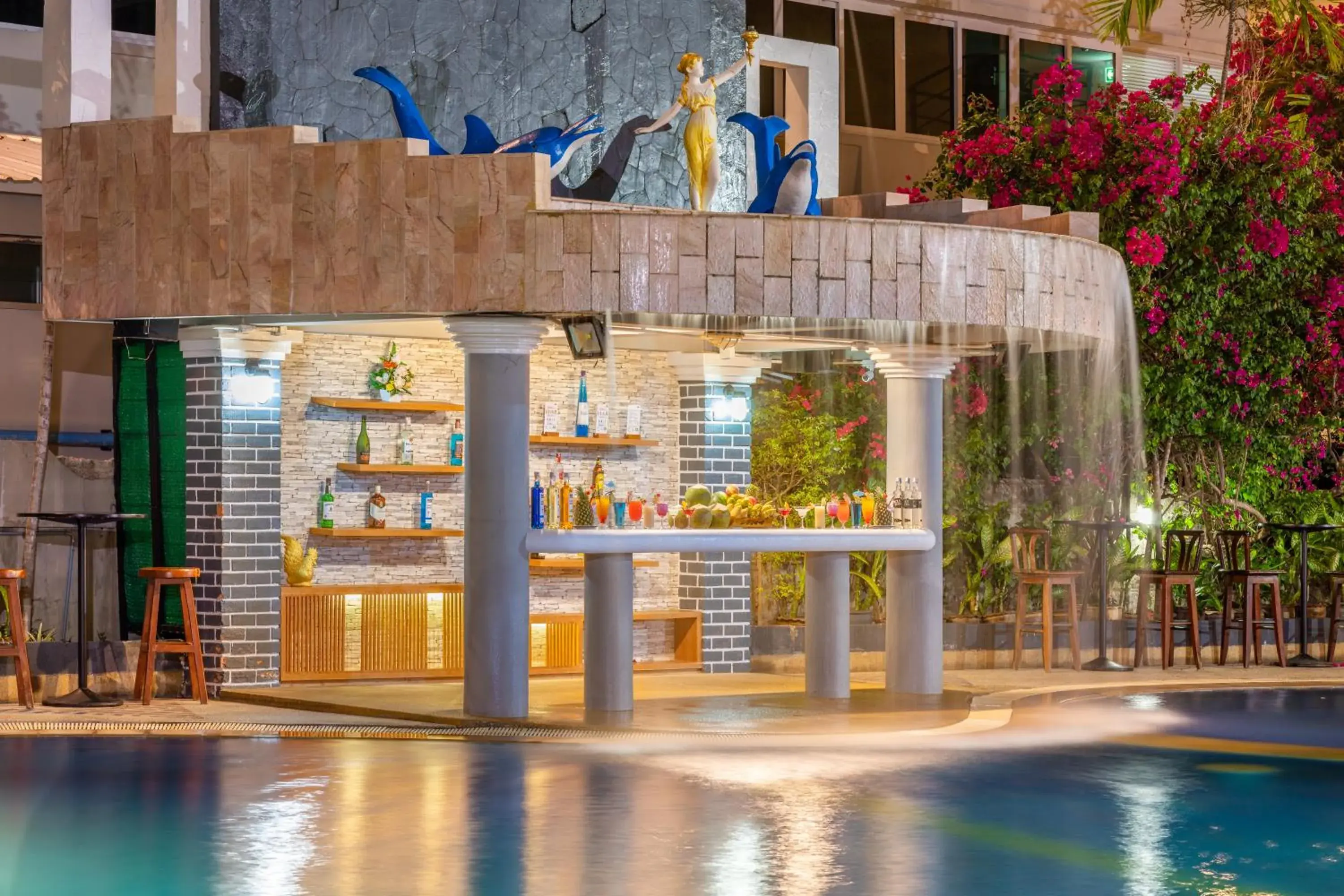 Lounge or bar in Tony Resort Lounge or bar in Tony Resort