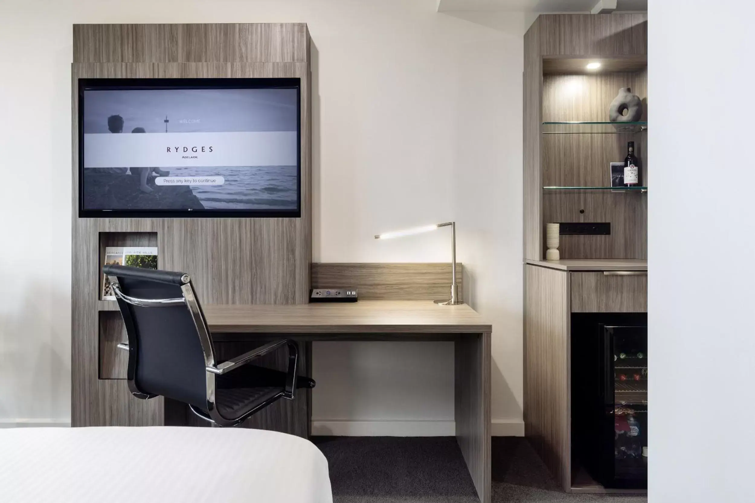 TV and multimedia, TV/Entertainment Center in Rydges South Park Adelaide