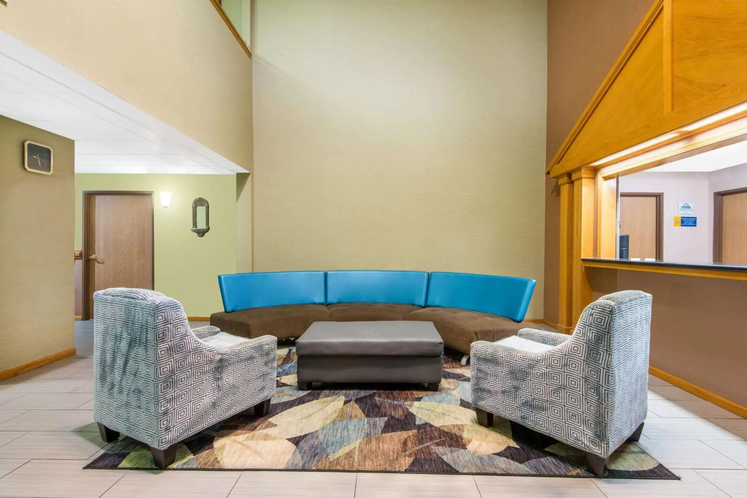 Lobby or reception, Seating Area in Days Inn & Suites by Wyndham Wichita