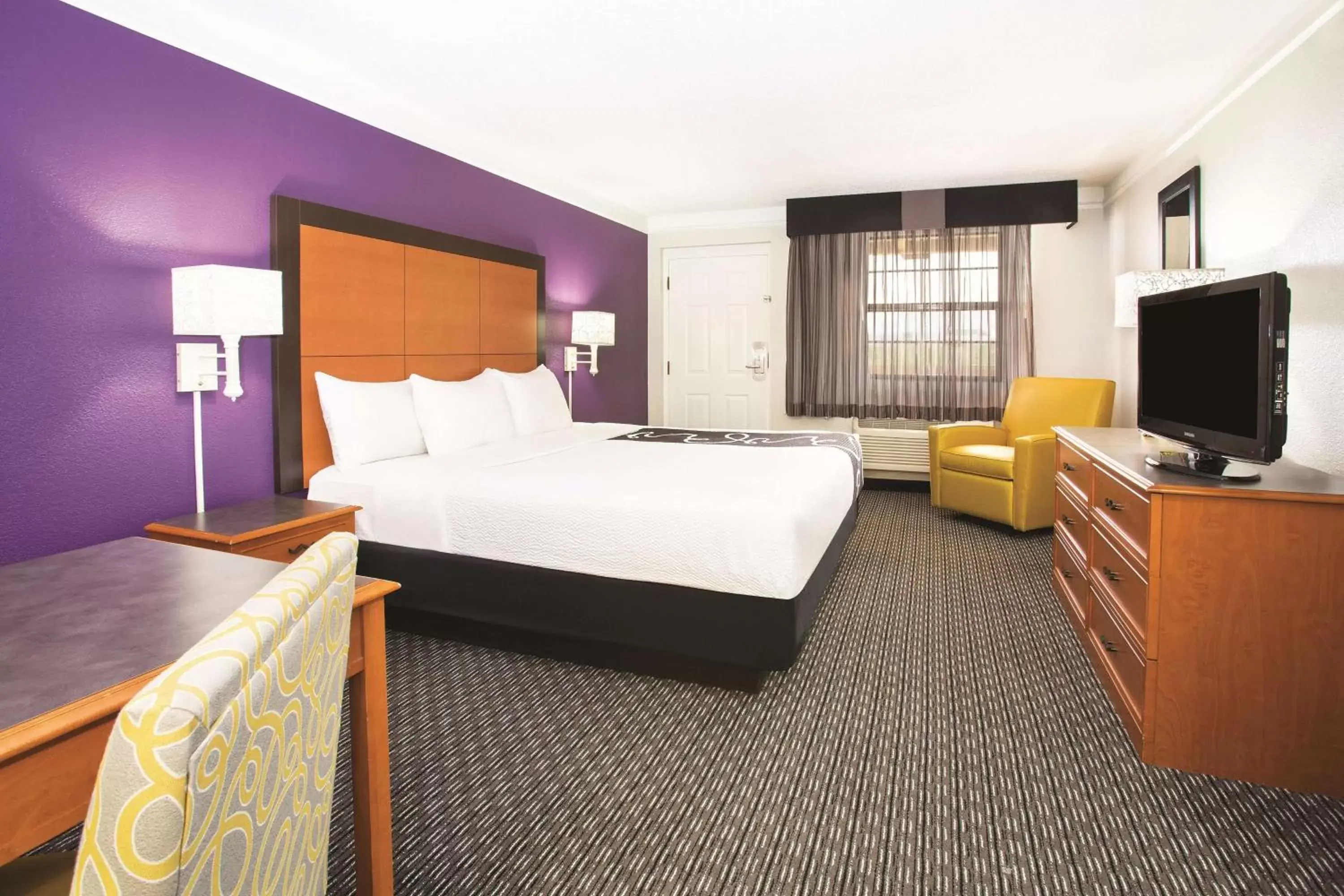 Photo of the whole room in La Quinta Inn by Wyndham Denver Westminster