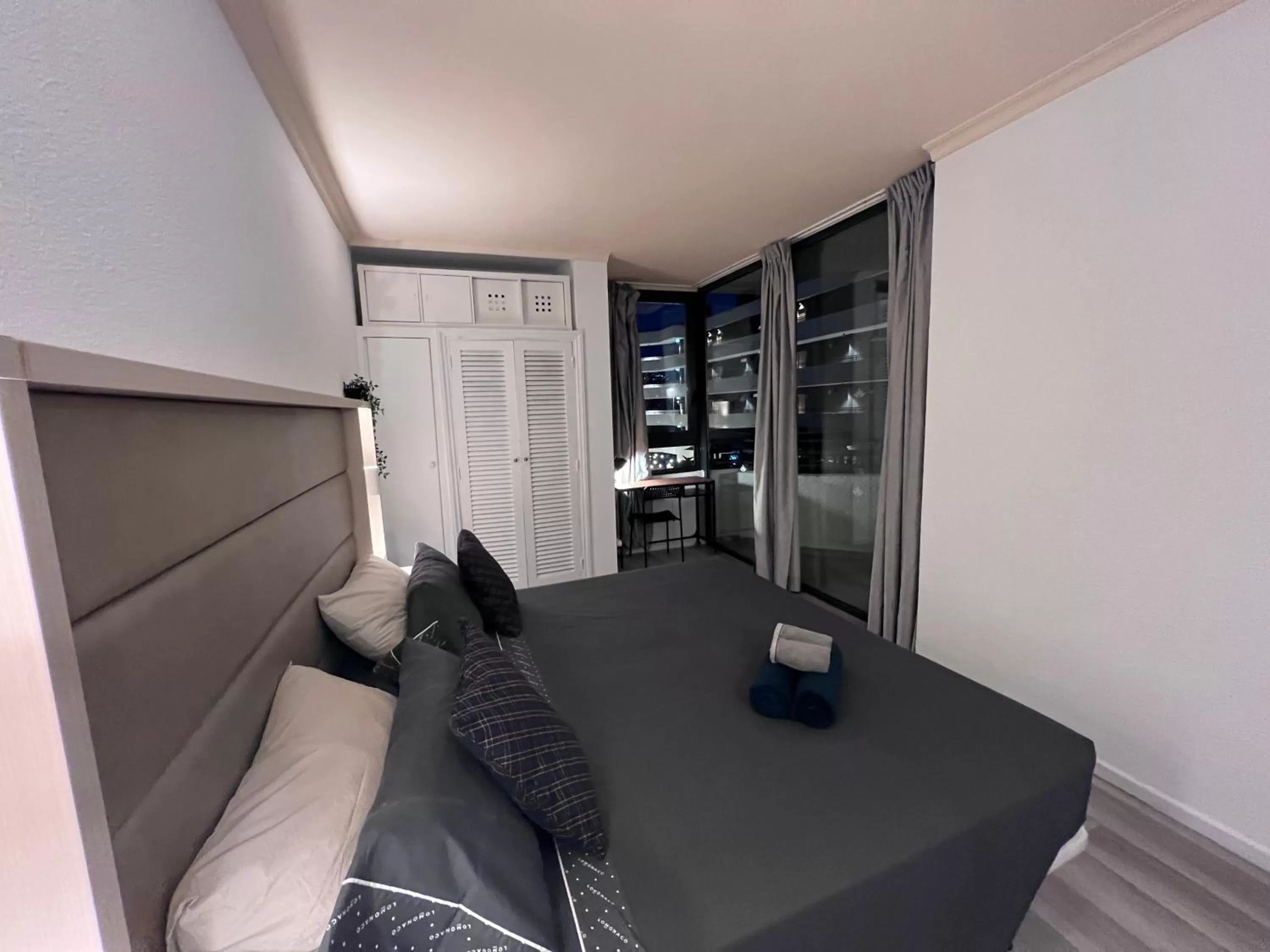 Bedroom in Luxury Apartment with pool view