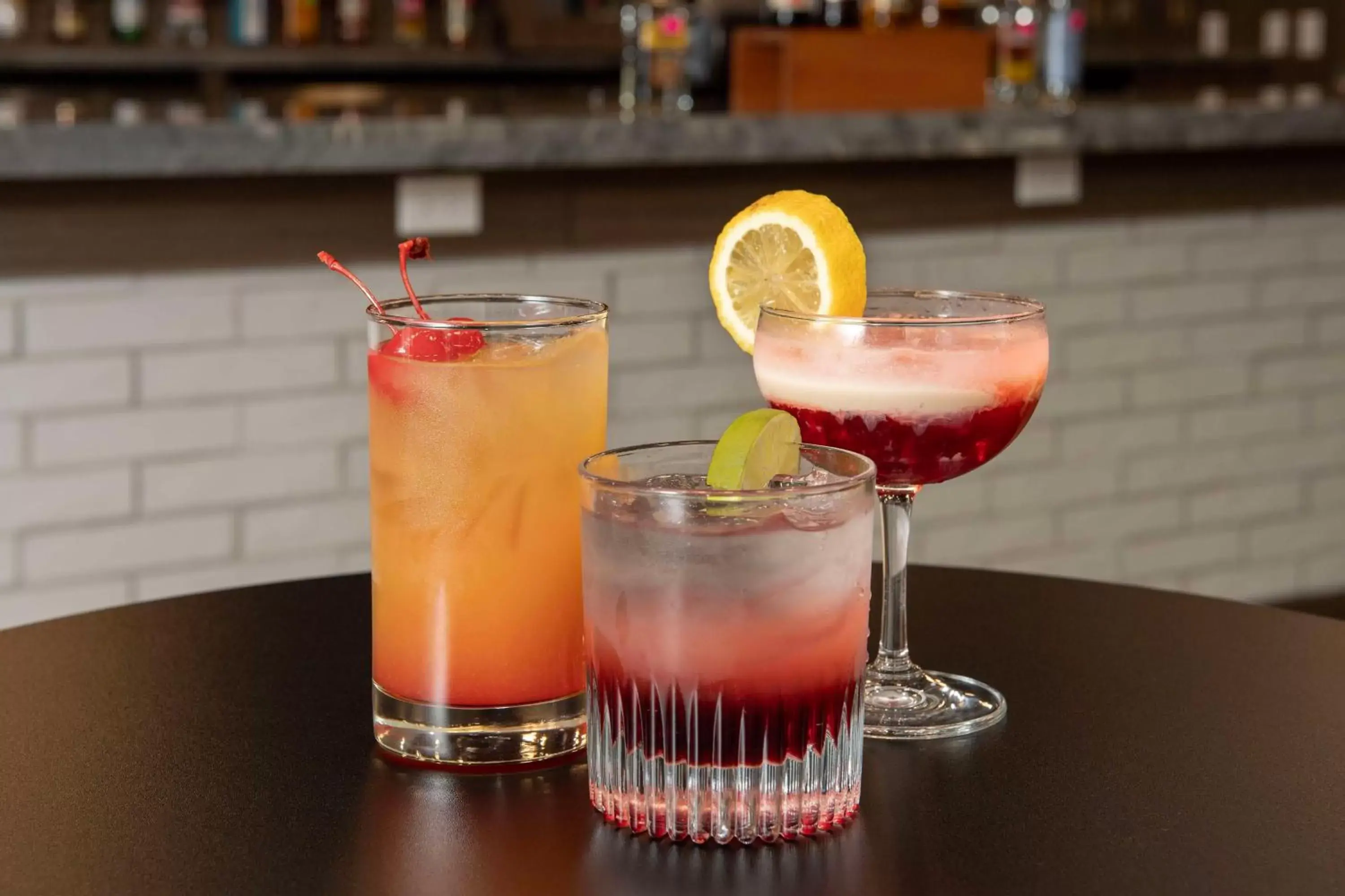 Lounge or bar, Drinks in Embassy Suites Winston-Salem