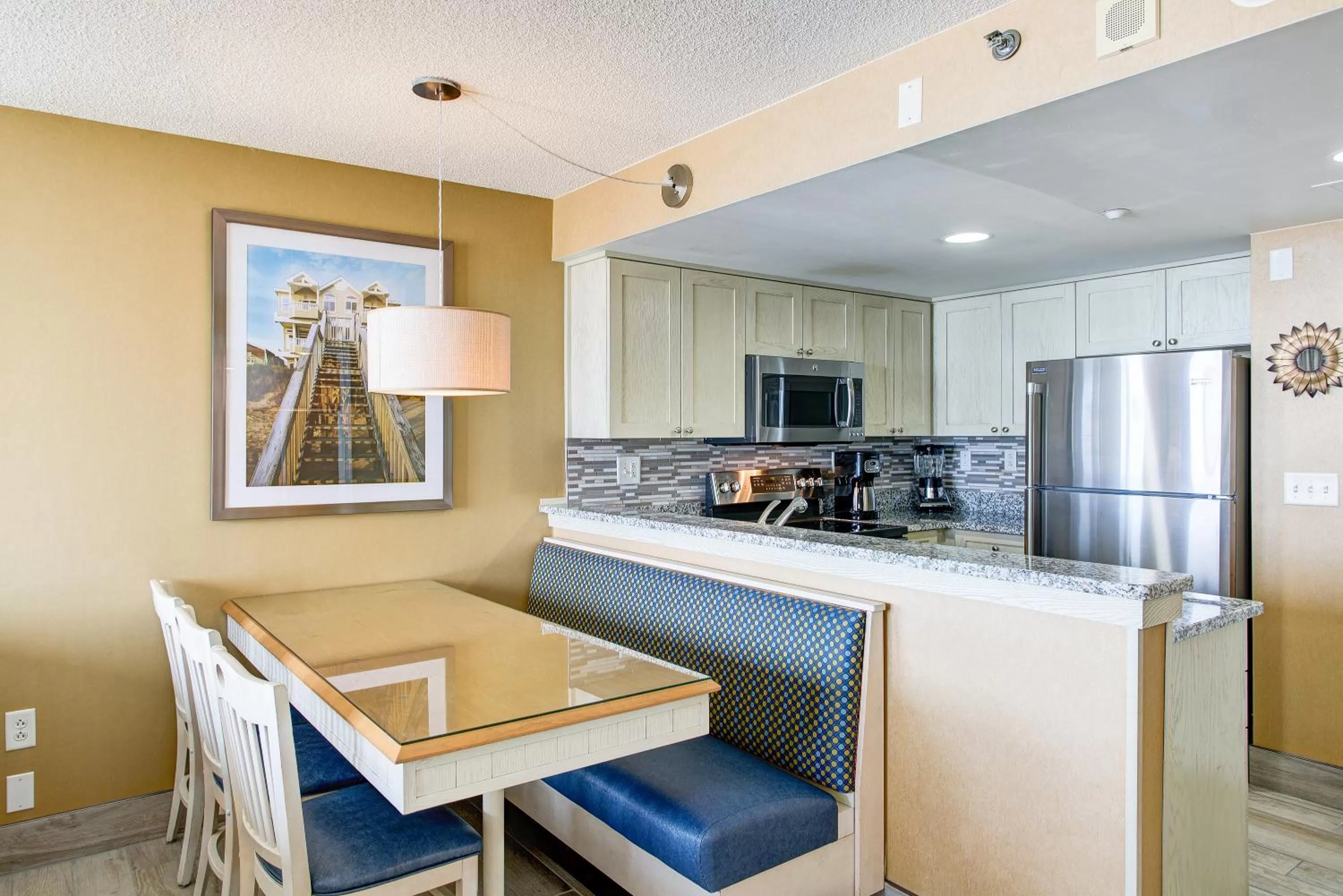 Coffee/tea facilities in Boardwalk Resort and Villas