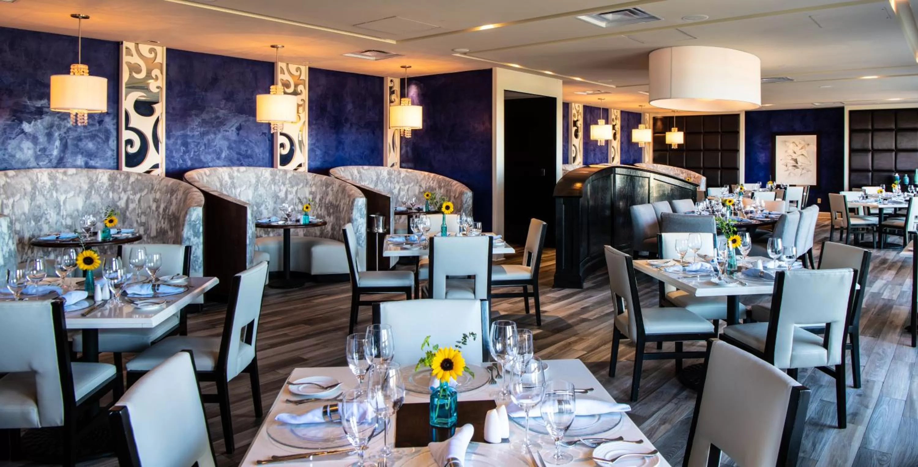 Restaurant/places to eat in One Ocean Resort and Spa