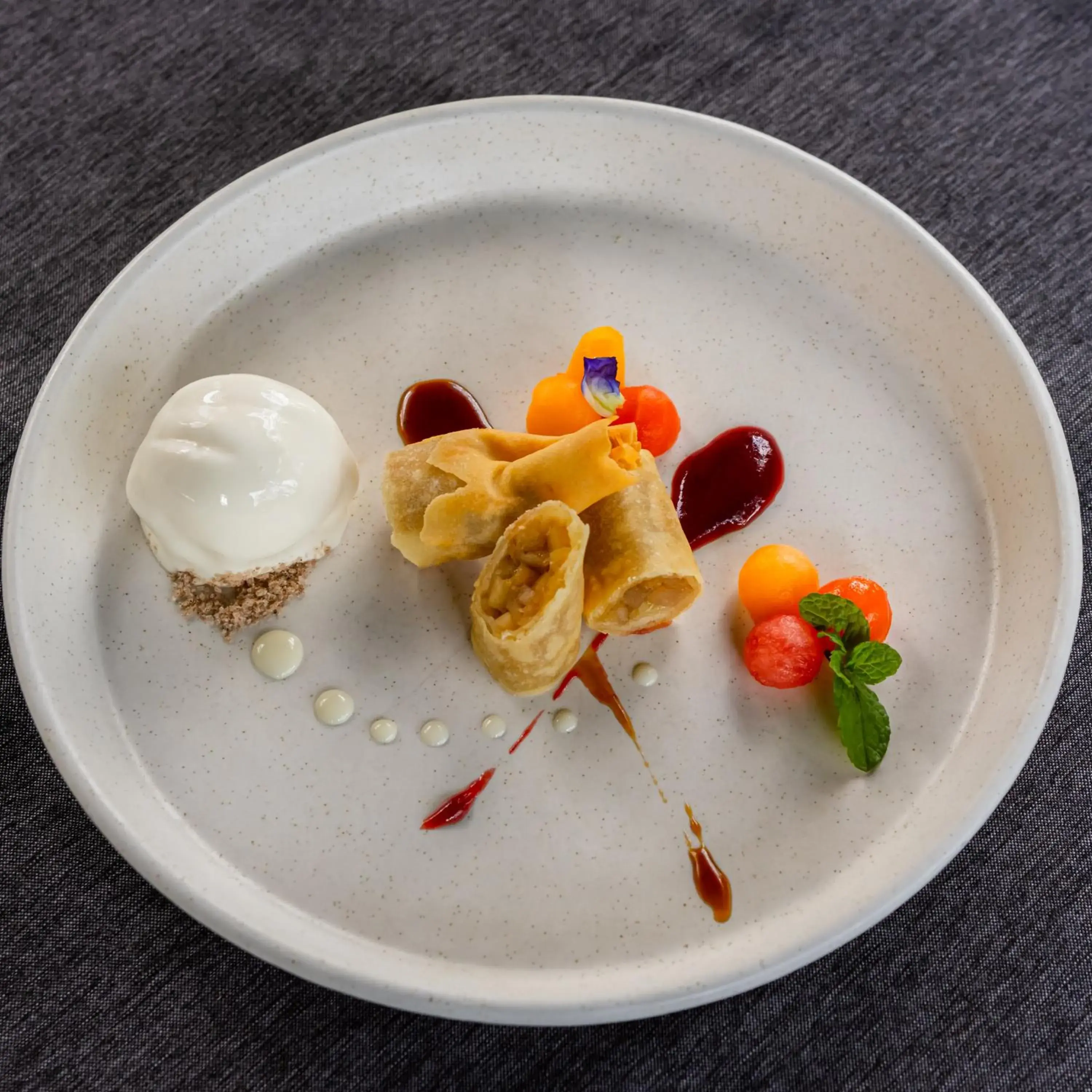 Restaurant/places to eat in Royal Kamuela Villas & Suites at Monkey Forest Ubud - Adult Only Restaurant/places to eat in Royal Kamuela Villas & Suites at Monkey Forest Ubud - Adult Only