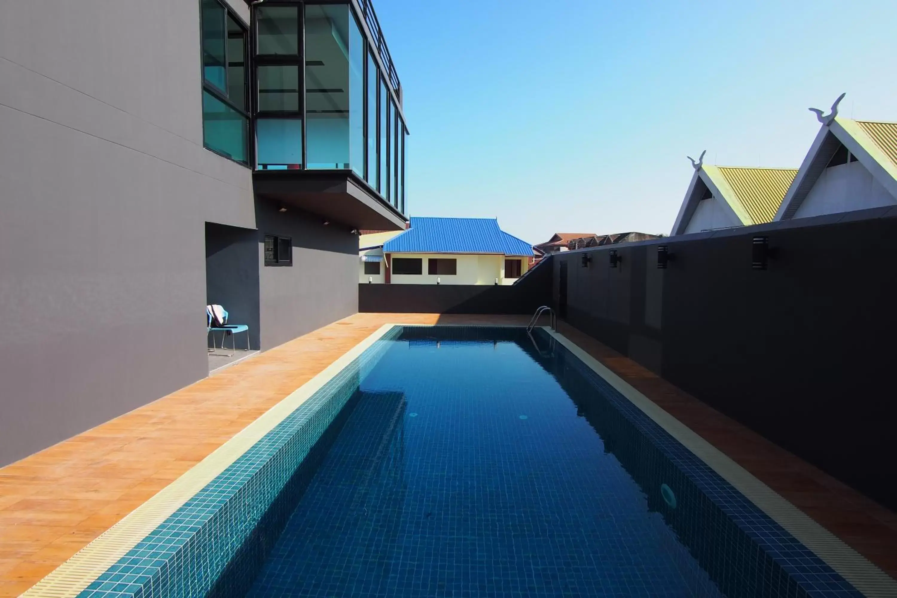 Swimming pool, Property Building in Le Naview @Prasingh