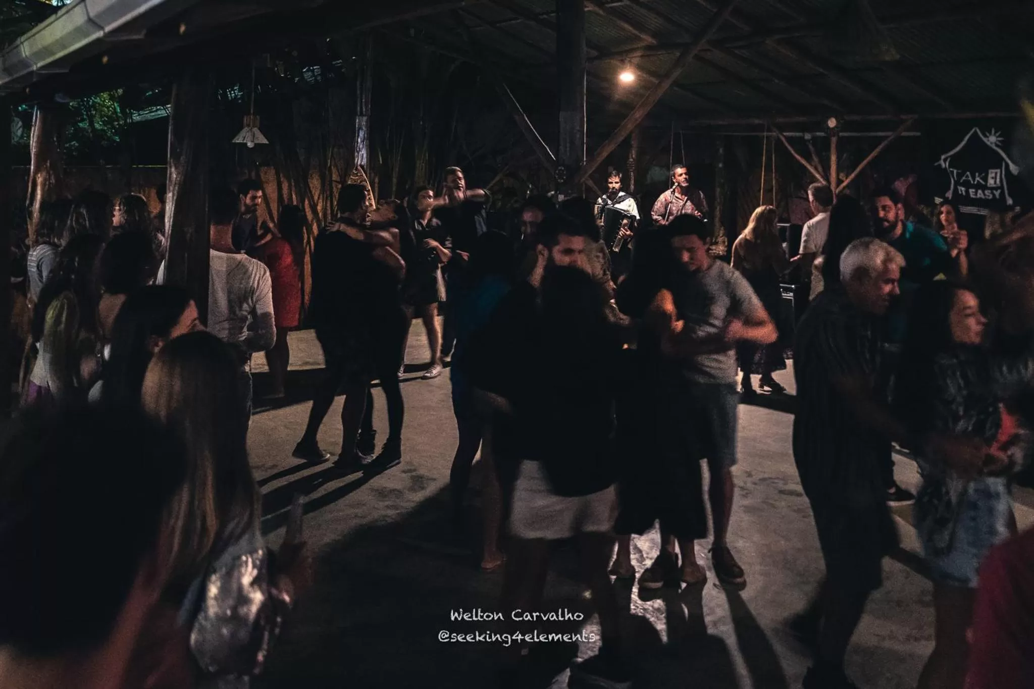 Evening entertainment in Pousada e Hostel Marthi