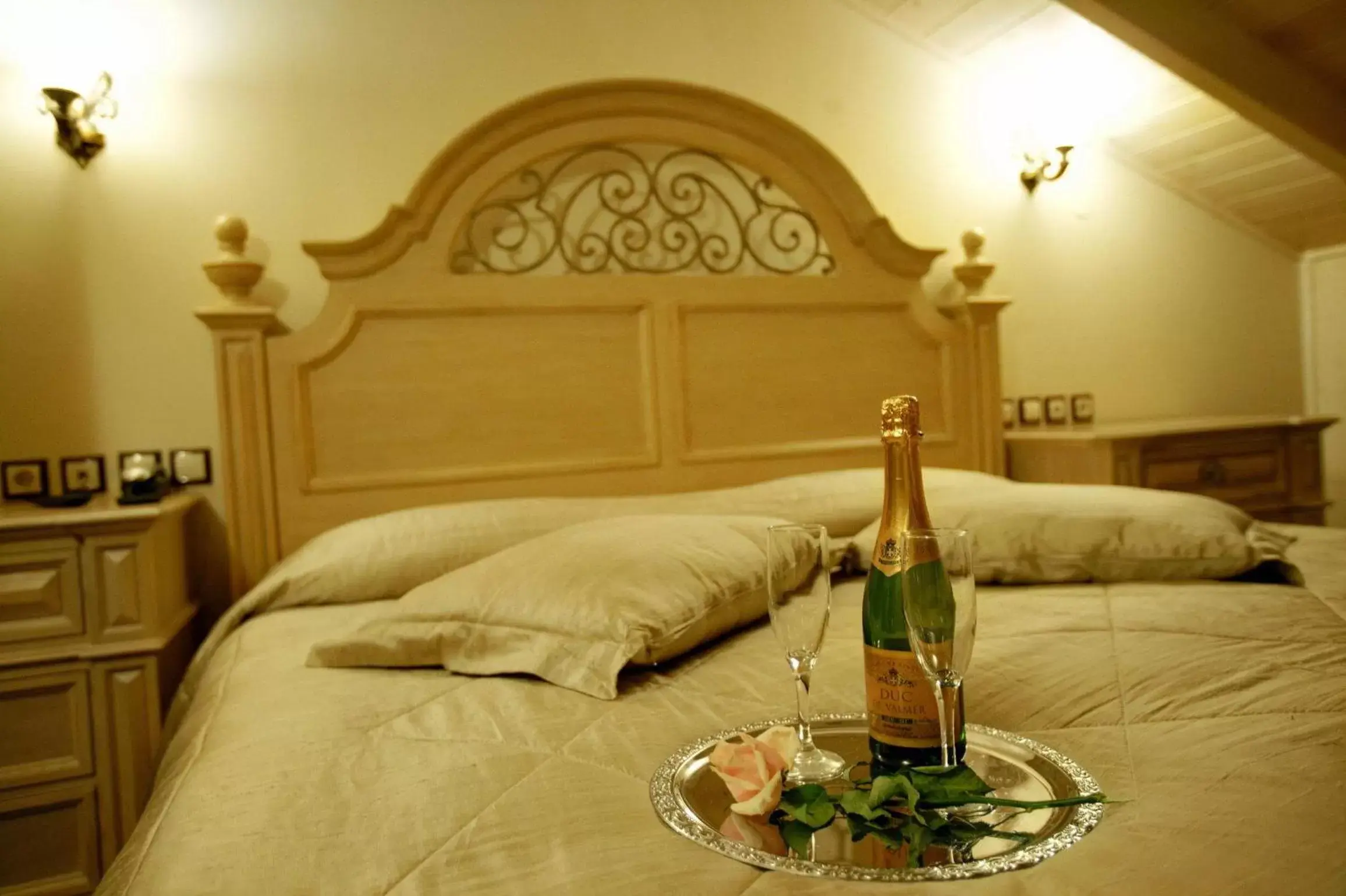 Bed in Theofilos Paradise Boutique Hotel Bed in Theofilos Paradise Boutique Hotel