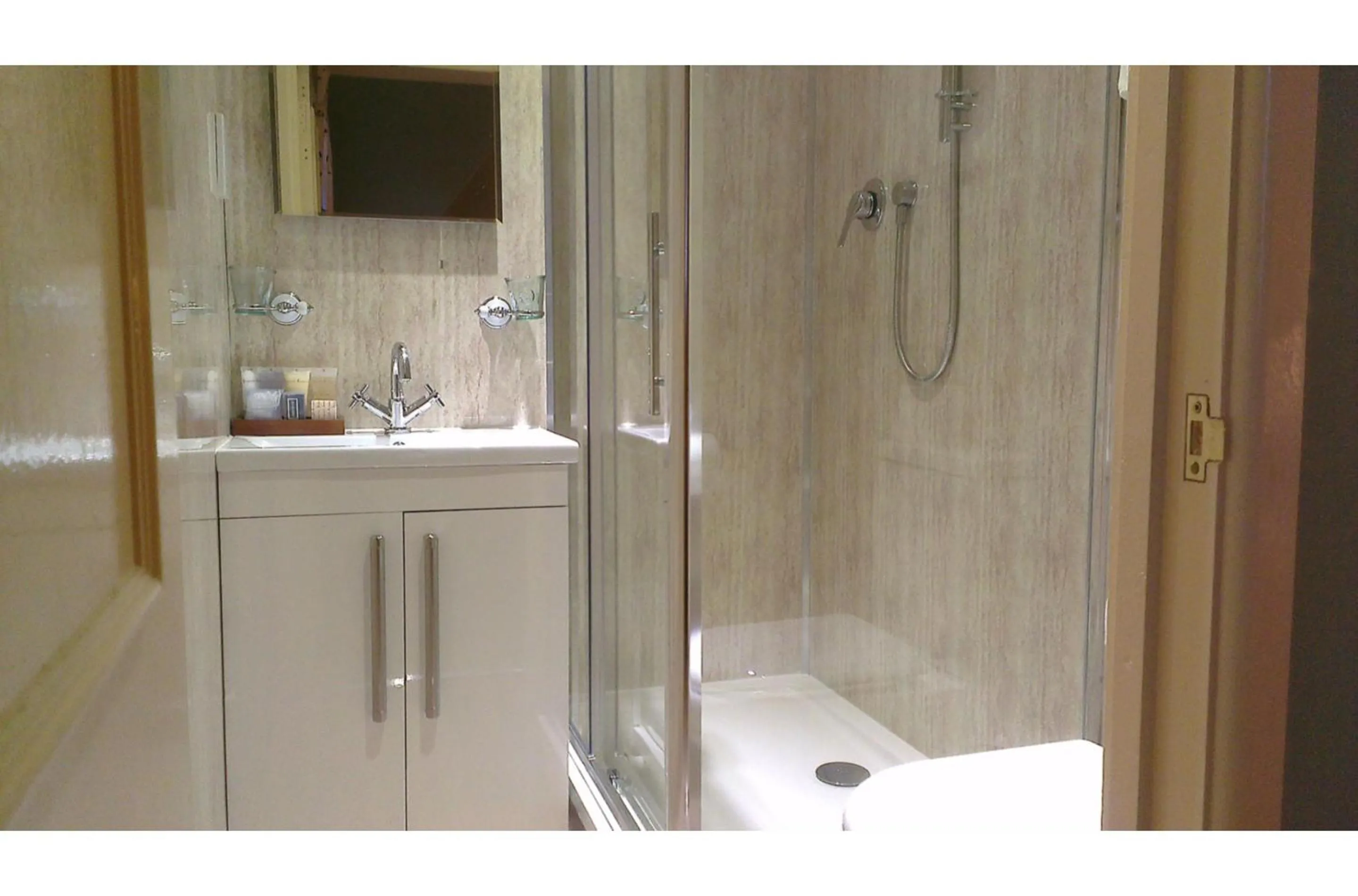 Bathroom in Orestone Manor