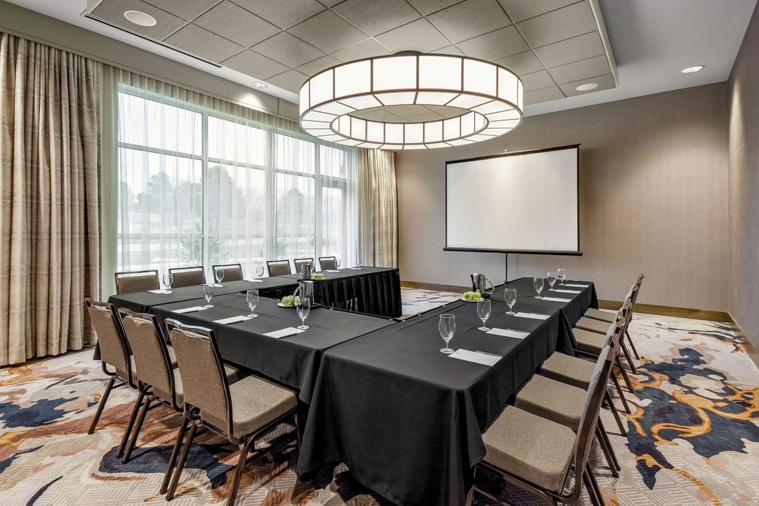 Meeting/conference room in Embassy Suites Jonesboro - Arkansas State