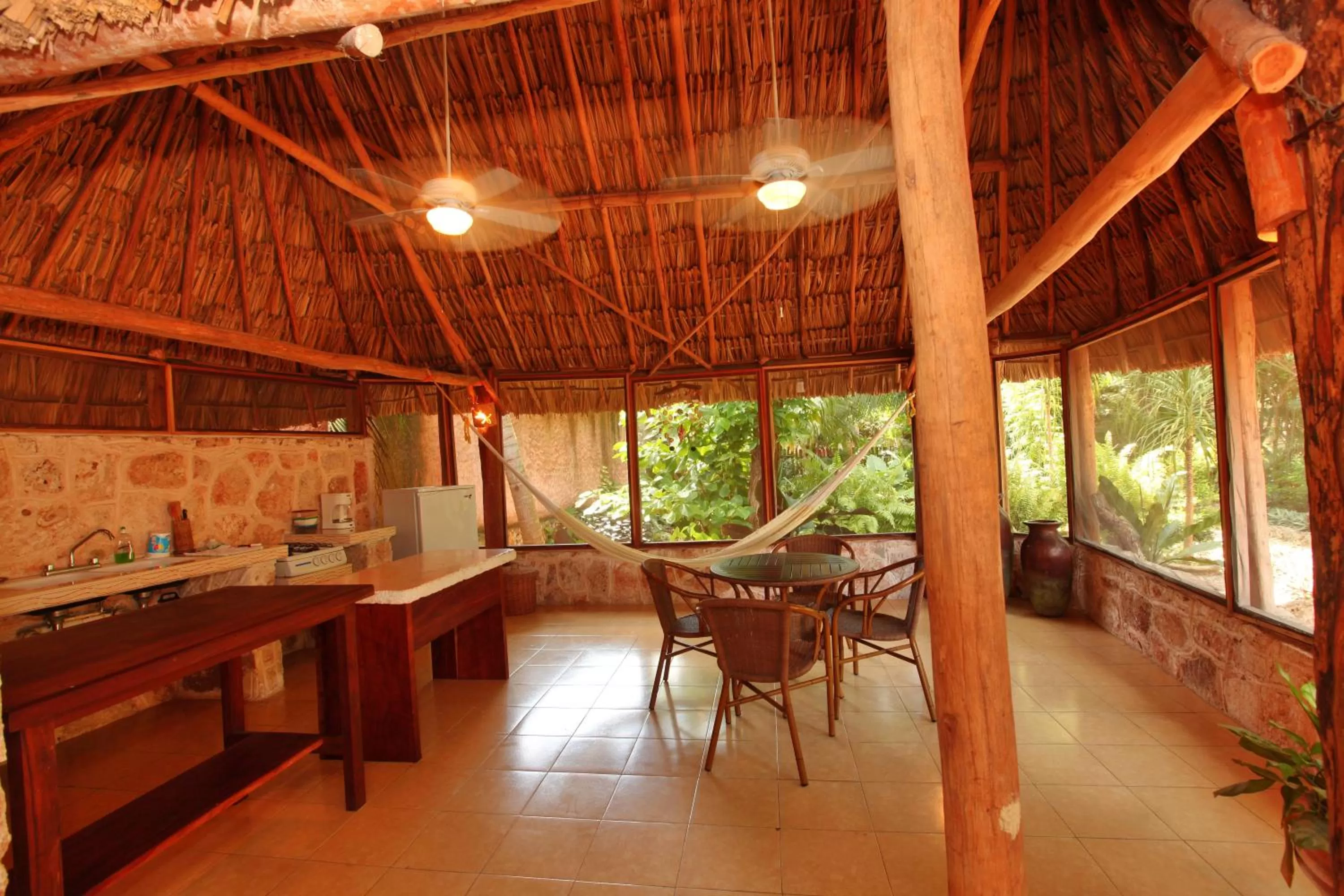 Restaurant/places to eat in Casa Quetzal Hotel