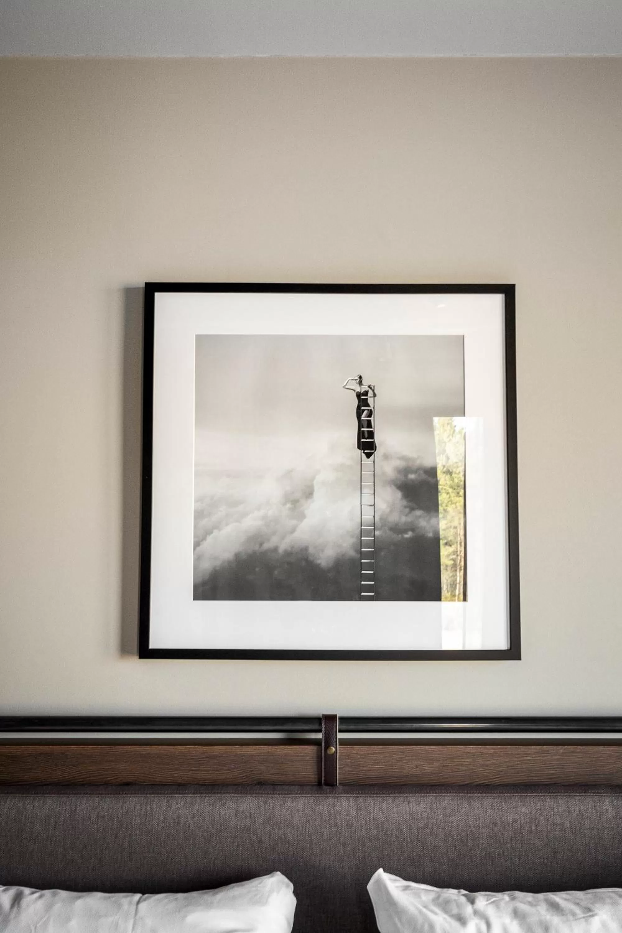 Decorative detail, Bed in Lily Country Club