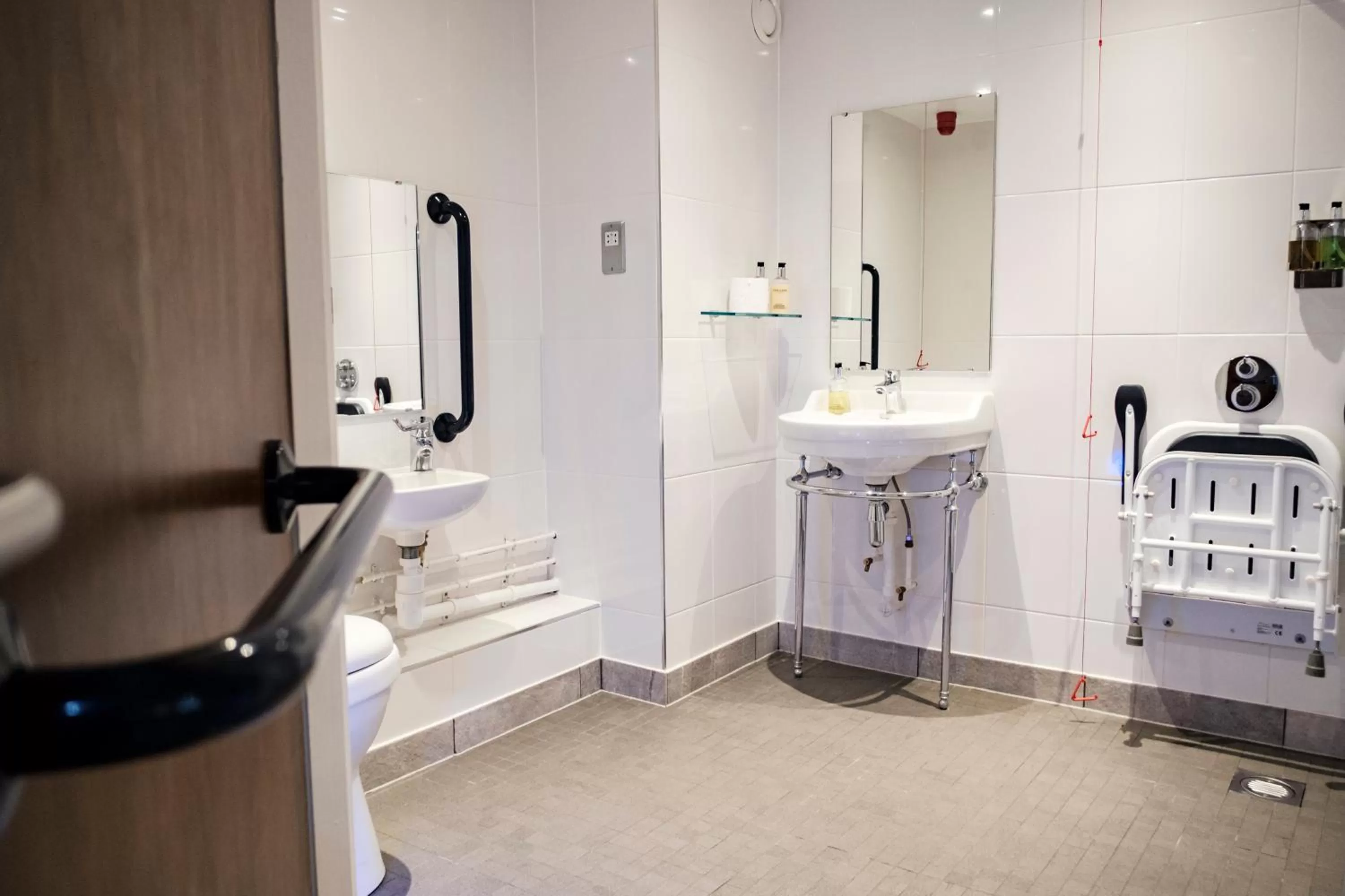 Facility for disabled guests in The Princess Royal