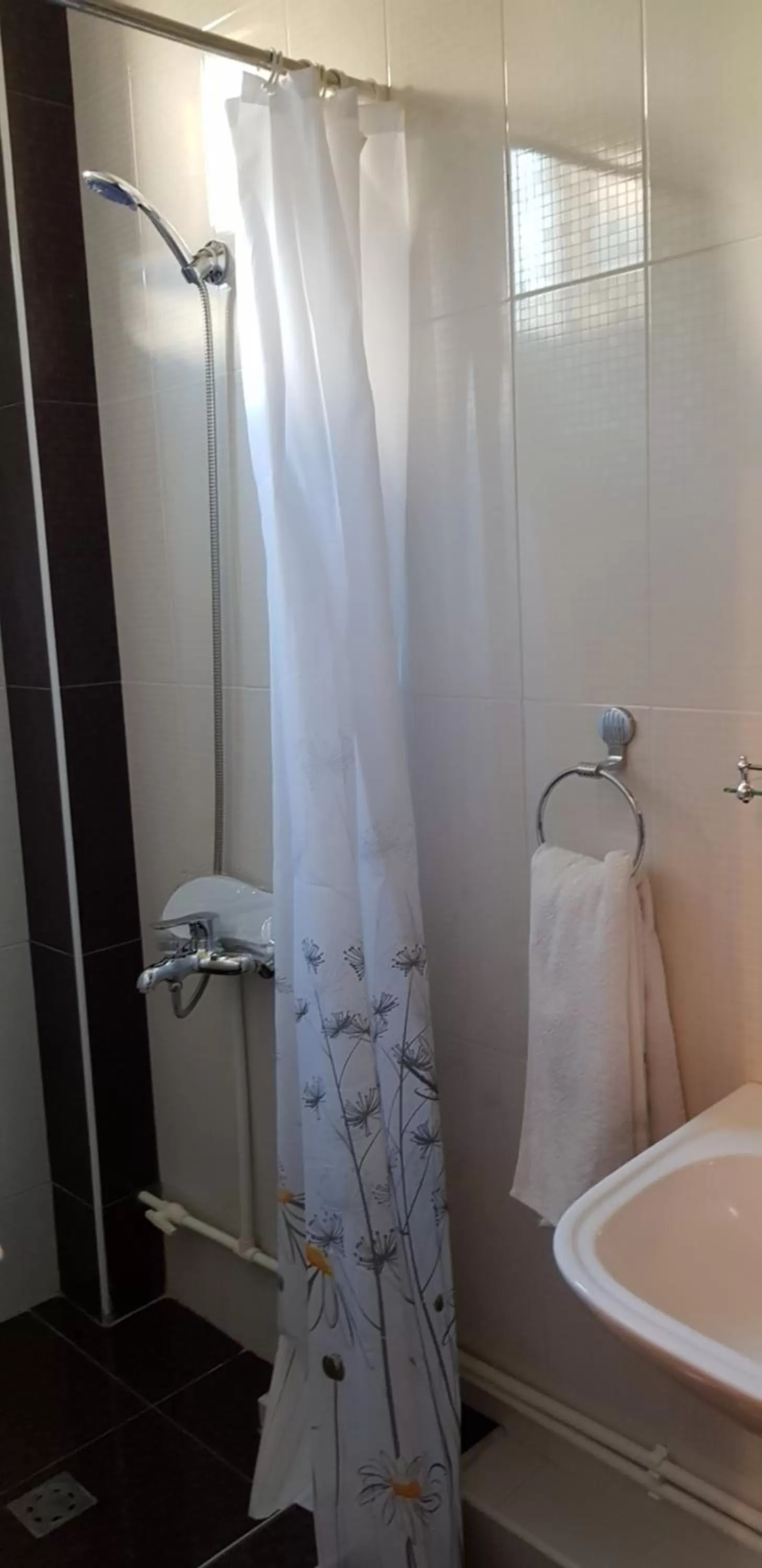 Bathroom in Ruzan hotel