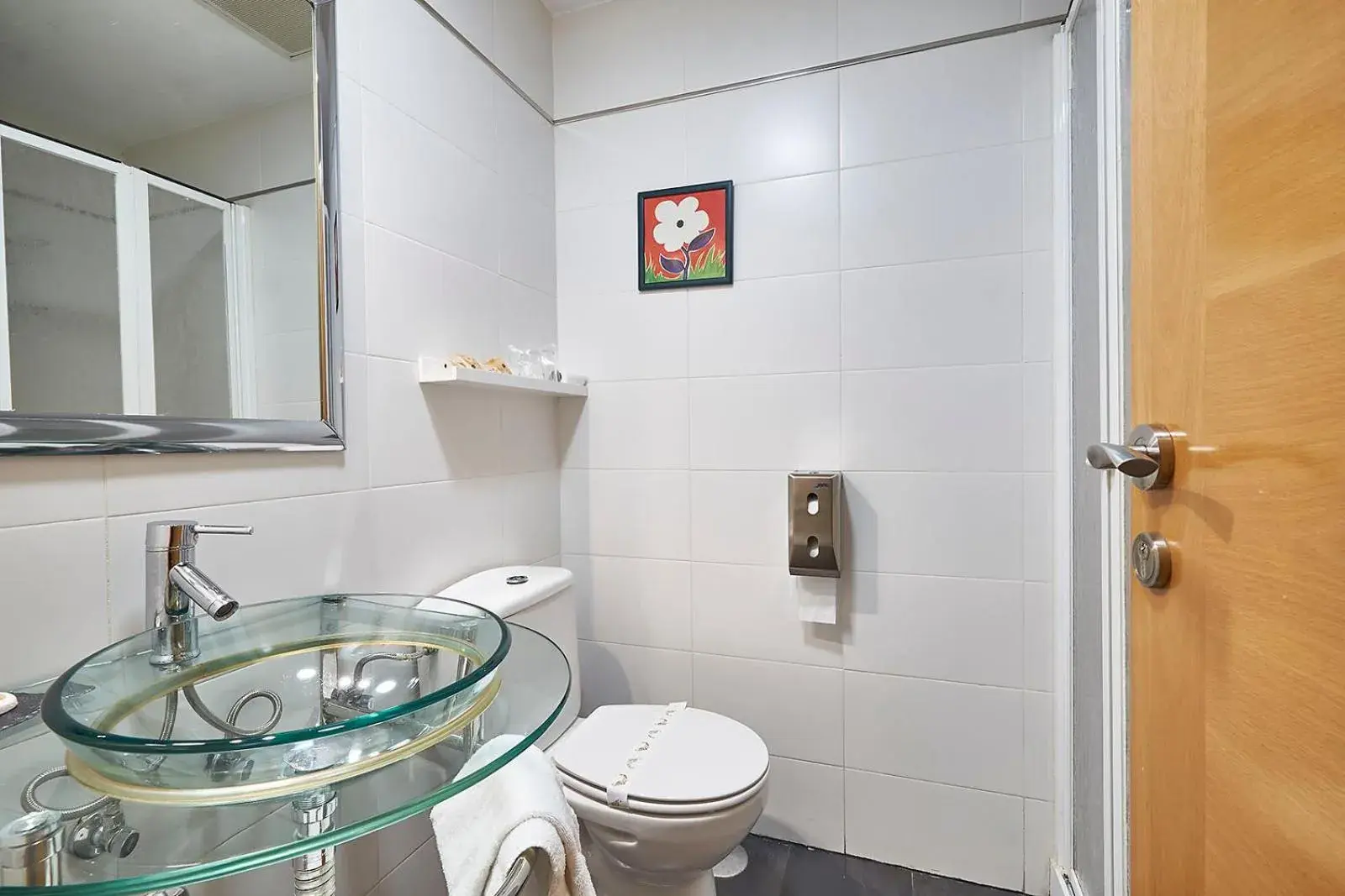 Shower, Bathroom in Hotel Real de Illescas