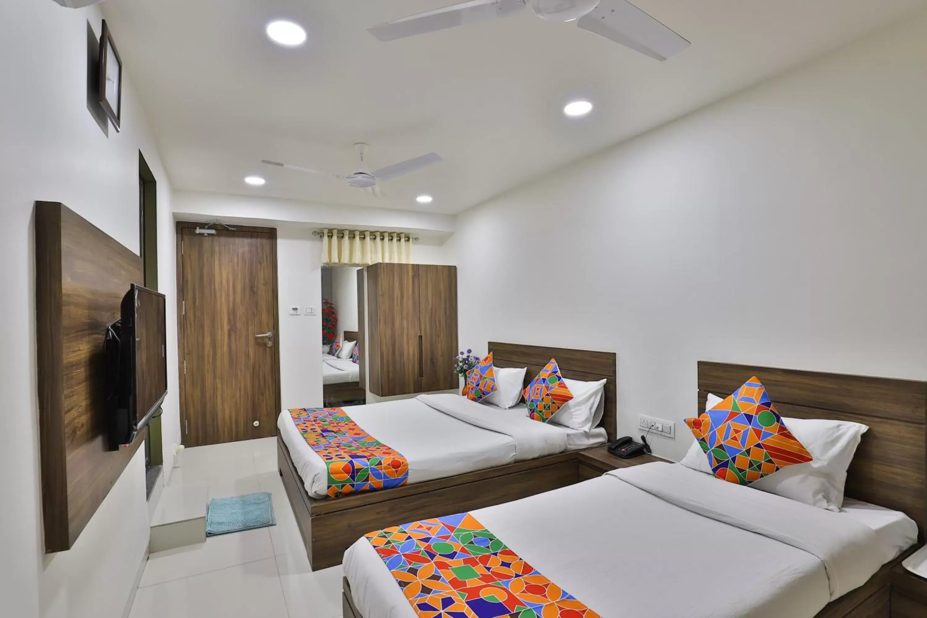 Photo of the whole room, Bed in Hotel Nice RAILWAY STATION Photo of the whole room, Bed in Hotel Nice RAILWAY STATION