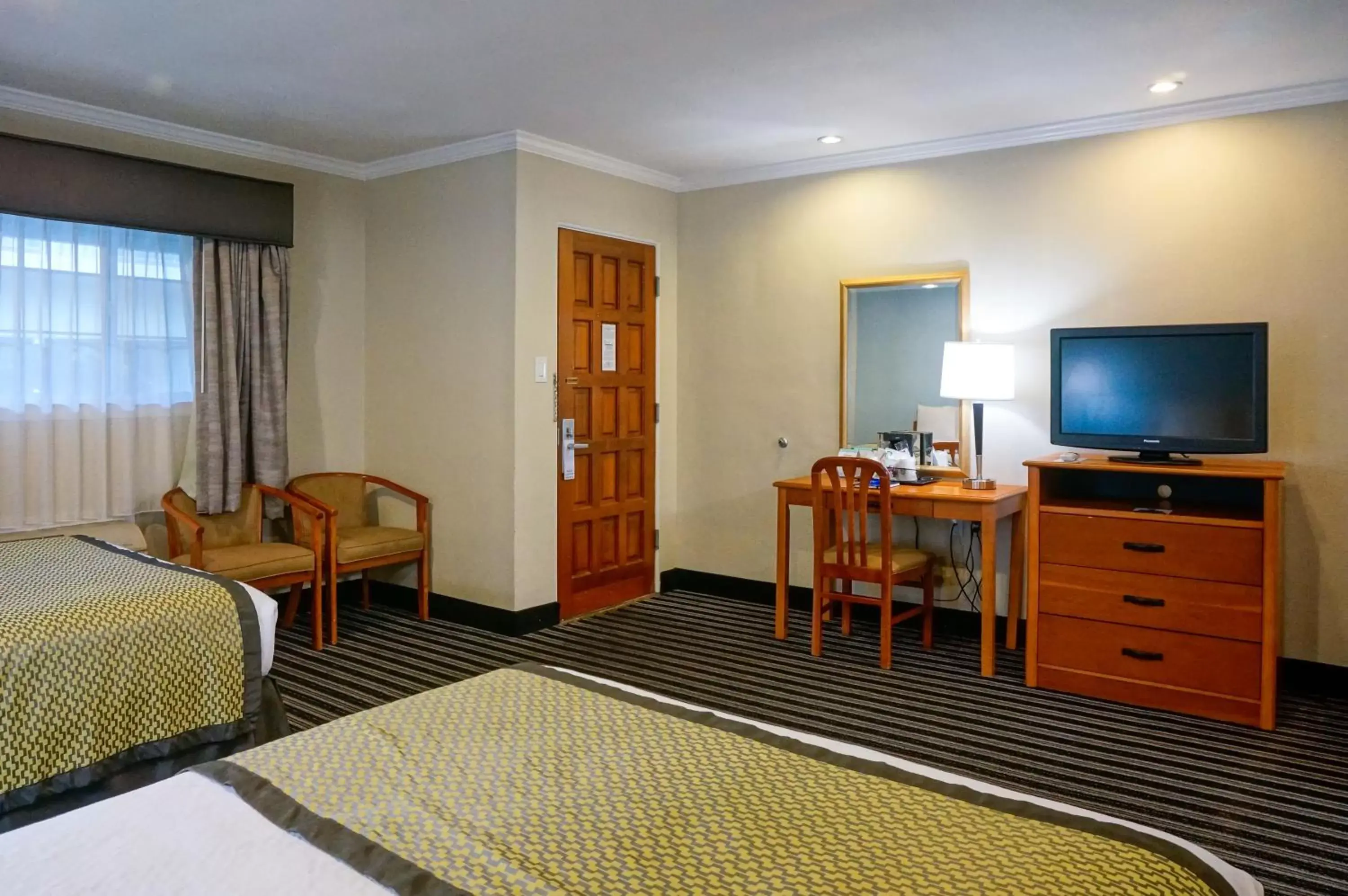 Bedroom, Bed in Hotel Parmani Near Stanford University Bedroom, Bed in Hotel Parmani Near Stanford University