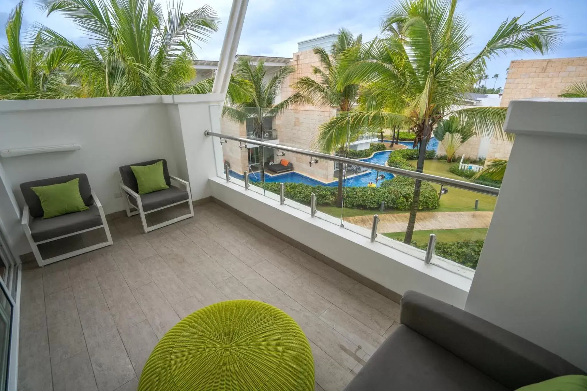 Shower, Balcony/Terrace in Nickelodeon Hotels & Resorts Punta Cana - Gourmet All Inclusive by Karisma