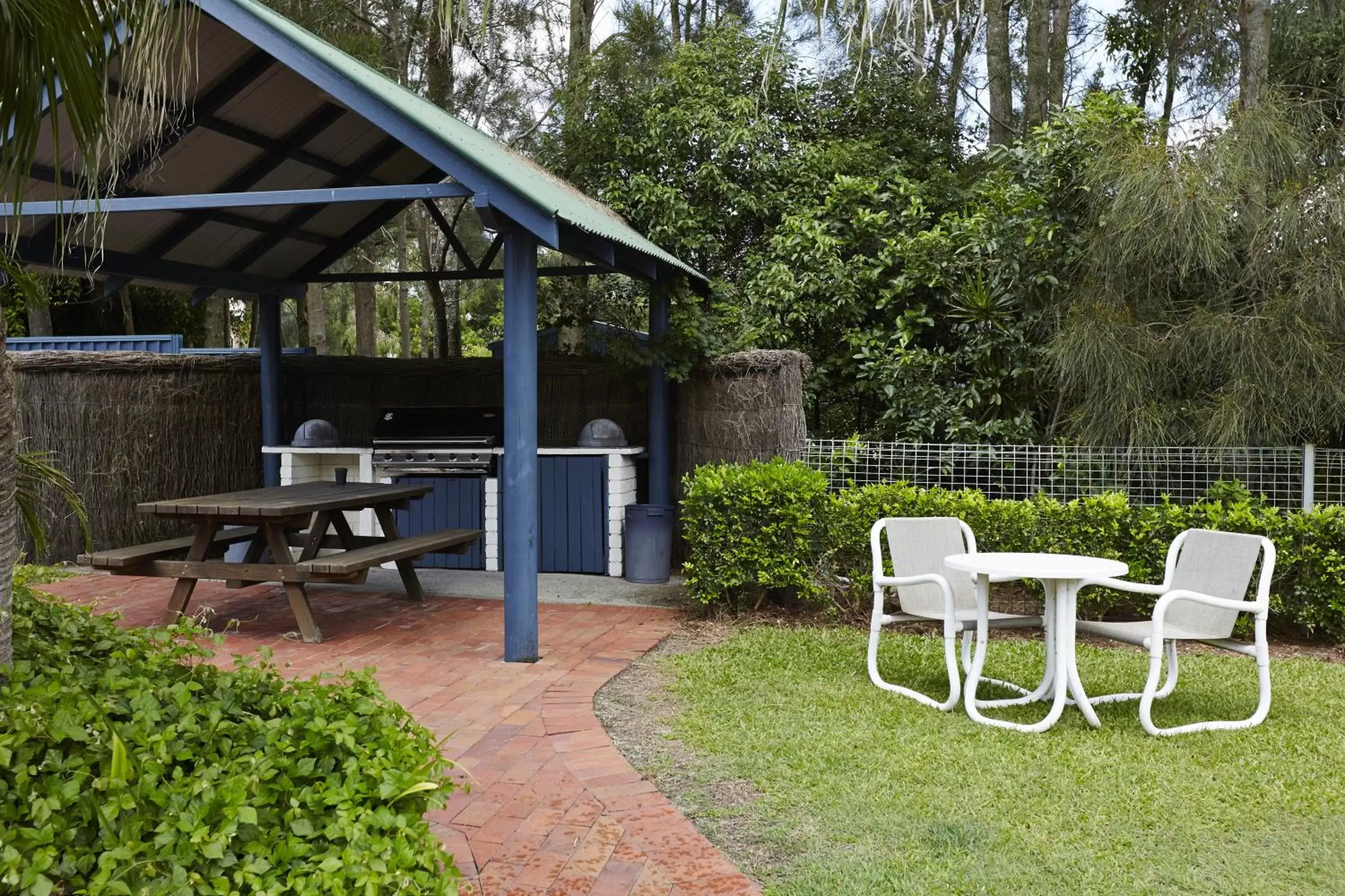 BBQ facilities in Bay Beach Motel